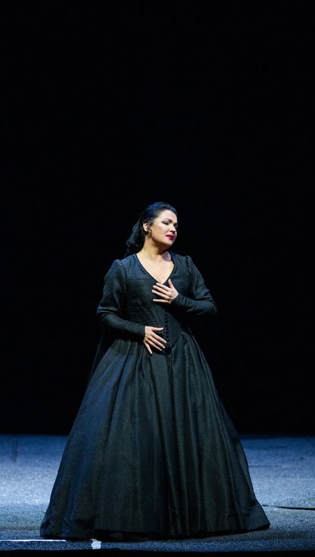Anna Netrebko singing “Morro ma prima in grazia” from “Un Ballo in Maschera”, Paris Opera
Follow @operavoci for more videos
#annanetrebko
#unballoinmaschera
#parisopera