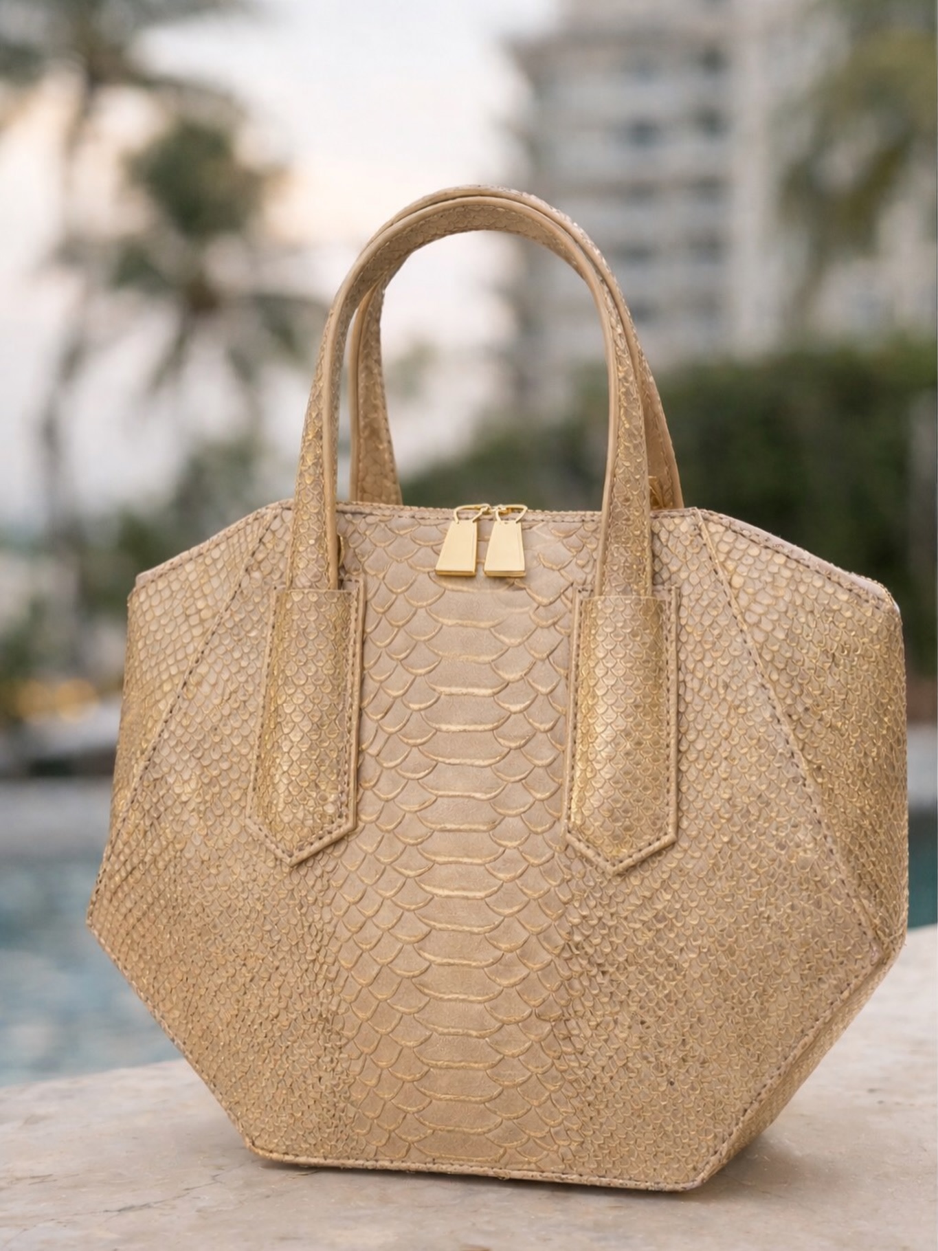 Join us at The Ritz-Carlton, Naples ✨
Saturday the 4th | 9AM–5PM
Discover the Kyria Satchel and our latest collection—crafted for today’s goddess.
#NaplesStyle #luxuryhandbags #AnnieHandbags #RitzCarltonNaples