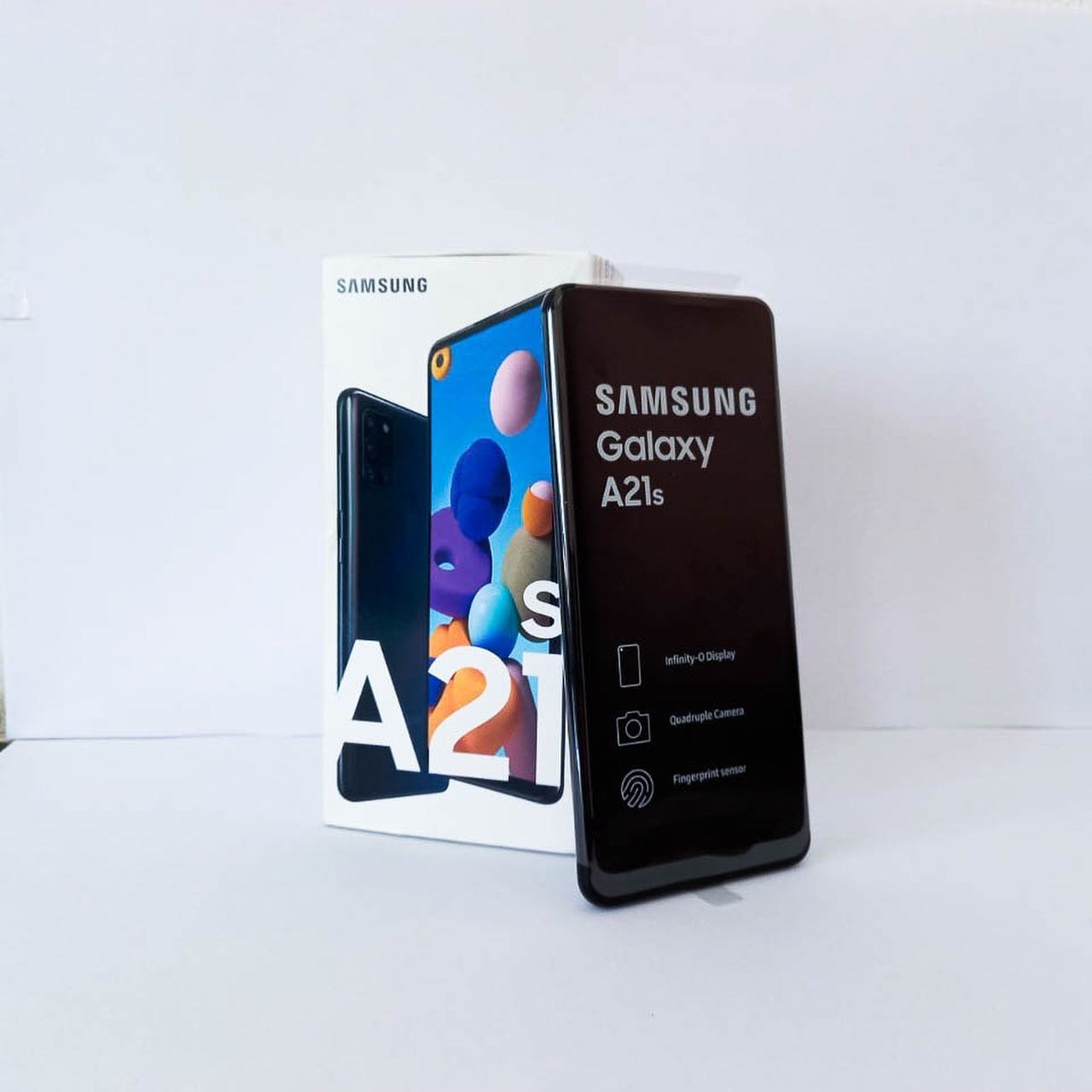 Smart Phones & Gadgets galore at unbeatable prices. DM or call us to place your order. #smartphone #tabletsamsung #earpods #digitalcamera #graphicdesign #printing #lowprices #affordable #procutmultimedia #sale #gadgetsale contact details in bio. @procut_multimedia