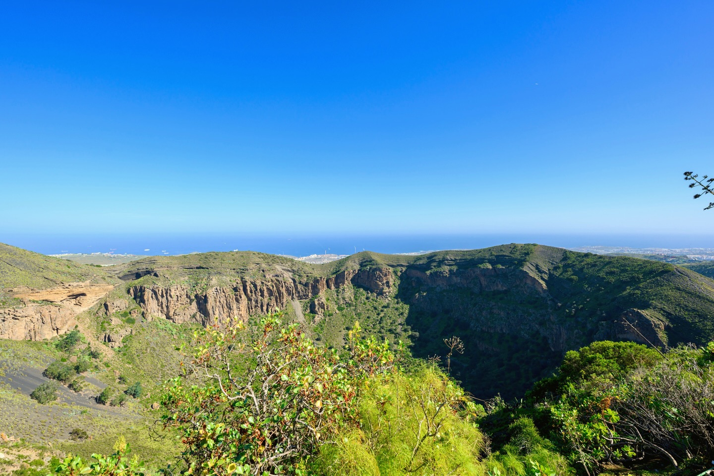 La Caldera con el verdadero color Bandama 💚✨
La Caldera in its true Bandama colour 💚✨
#BandamaGolfHotel #Views #CalderaDeBandama