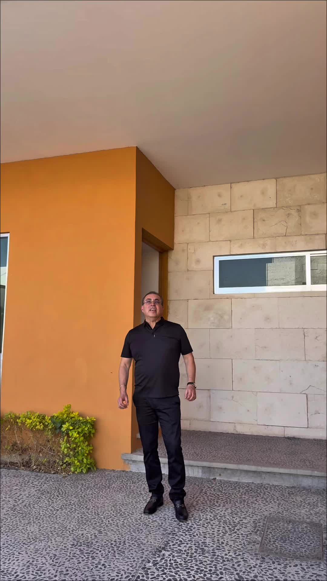 ¡Contáctame para más información o agendar una visita!