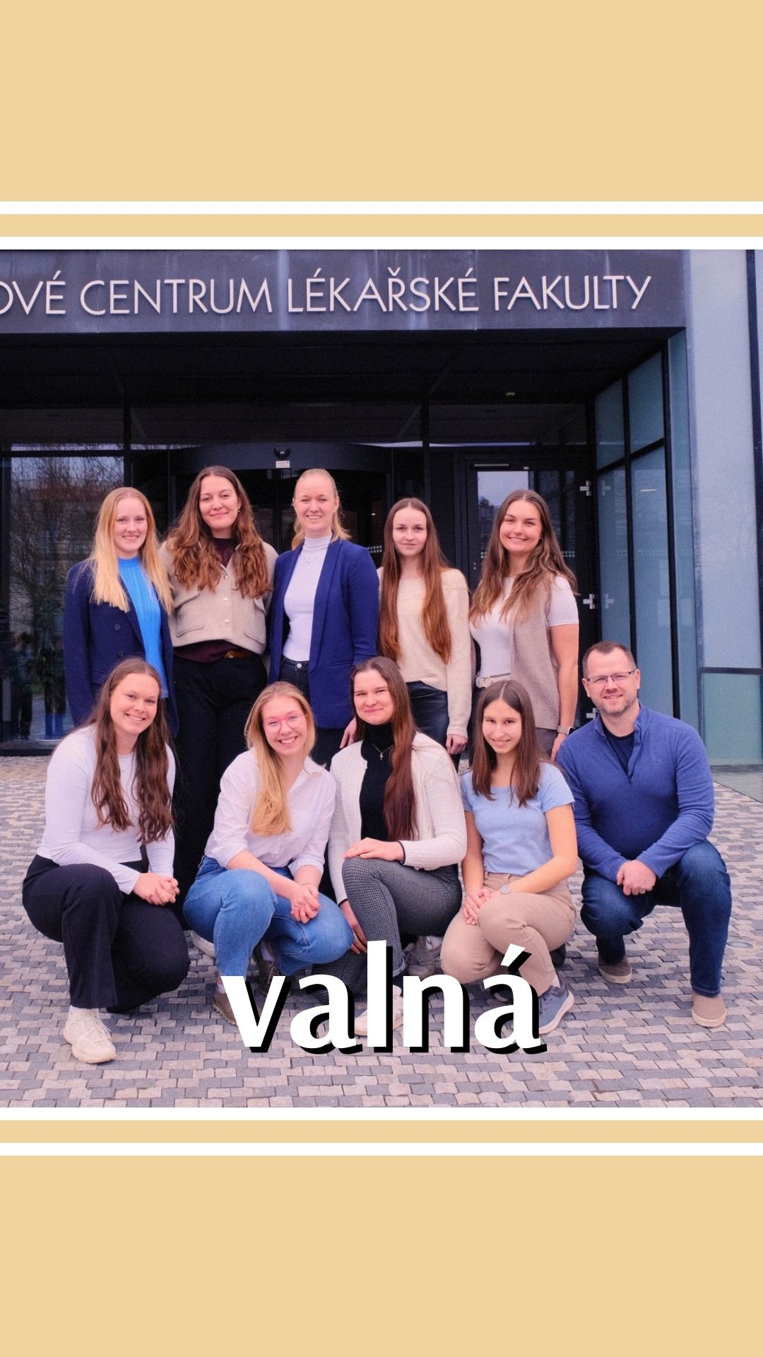 Tak a máme za sebou další pořádnou akci! 🙌
Tentokrát se u nás v areálu Fakultní nemocnice v Hradci Králové konala už 50. valná hromada Sdružení studentů stomatologie.
Sjelo se k nám krásných 50 studentů z celé republiky a také tři čestní zástupci z řad stomatologů. 🧑🎓🦷
Po oficiálním programu plném jednání a novinek samozřejmě nechyběl ani čas na společnou zábavu. 🍻
Děkujeme @sss_cr, @kariera_ve_fnhk a @lfhk_unikarlova za podporu a všem zúčastněním za parádní víkend! 💛
Váš Tým Hradec