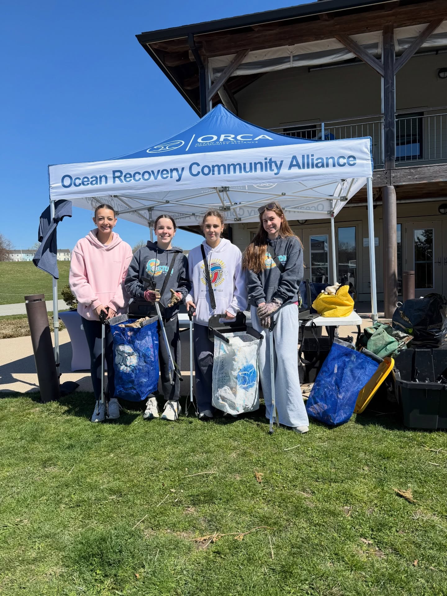 A huge thank you to the 48 volunteers who joined us at Fort Adams in Newport, RI, along with our partners at Sail Newport. Together, we removed 178 pounds of debris from the shoreline.
The most common finds were little scraps of plastic, along with plastic bottles, Styrofoam, fishing line, rope, aluminum cans, and plastic and paper cups. Larger items included a tattered tarp and a camping chair. And honorable mention goes to the many socks discovered along the way.
We’re especially grateful to the parents who brought their little ones. You’re helping inspire the next generation of ocean ambassadors.
Join our next cleanup and help protect our coast.
#BeachCleanup #OceanConservation #VolunteerToday #RhodeIsland #NewportRI