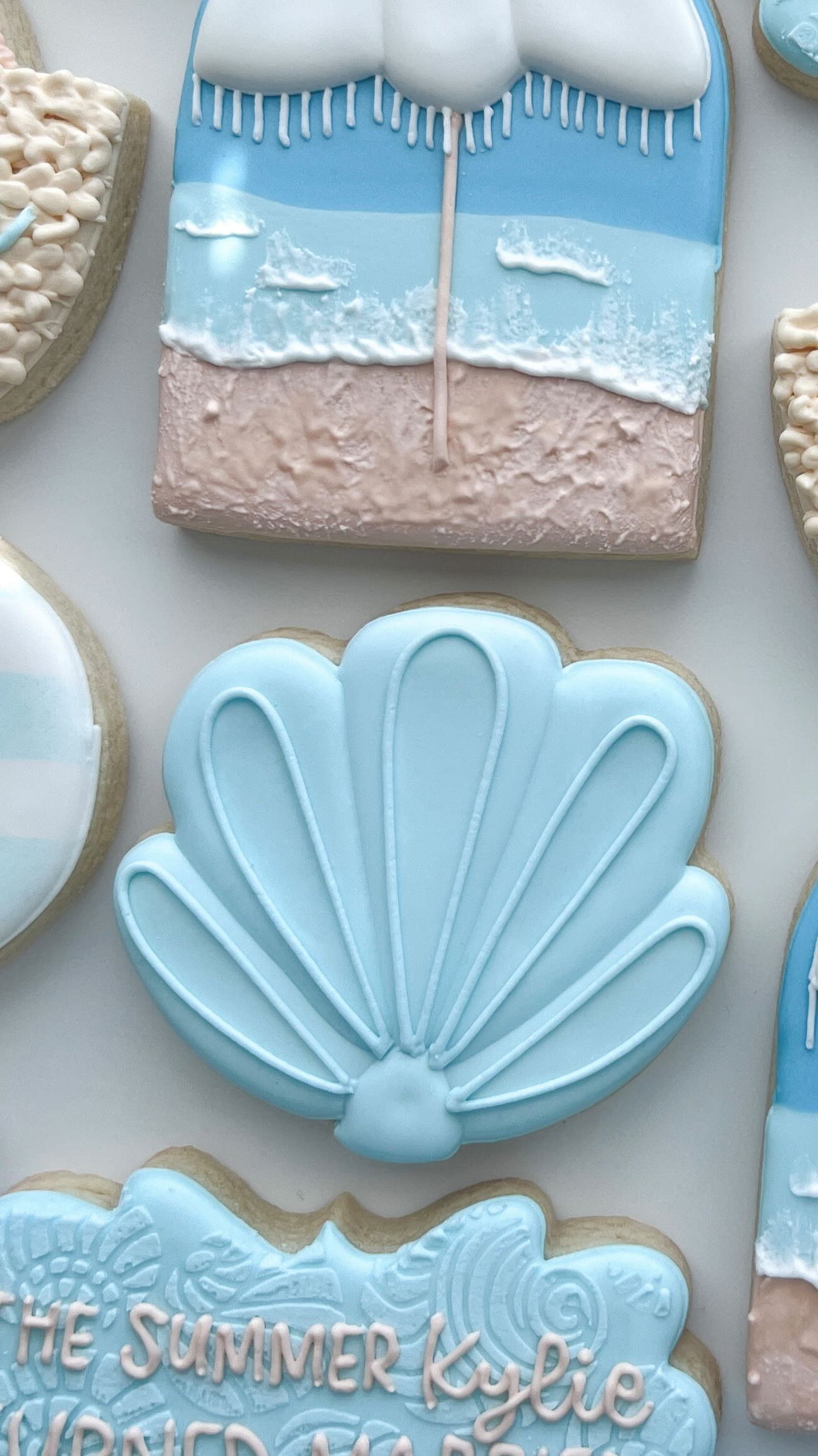 Beach house essentials: sunshine, good company… and cookies like these☀️🌊
Now booking custom orders in Destin + 30A✨🐚
Inquire at MyCoastalCookies.com
#destin #30a #coastalcookies #customcookies #customcookies30a