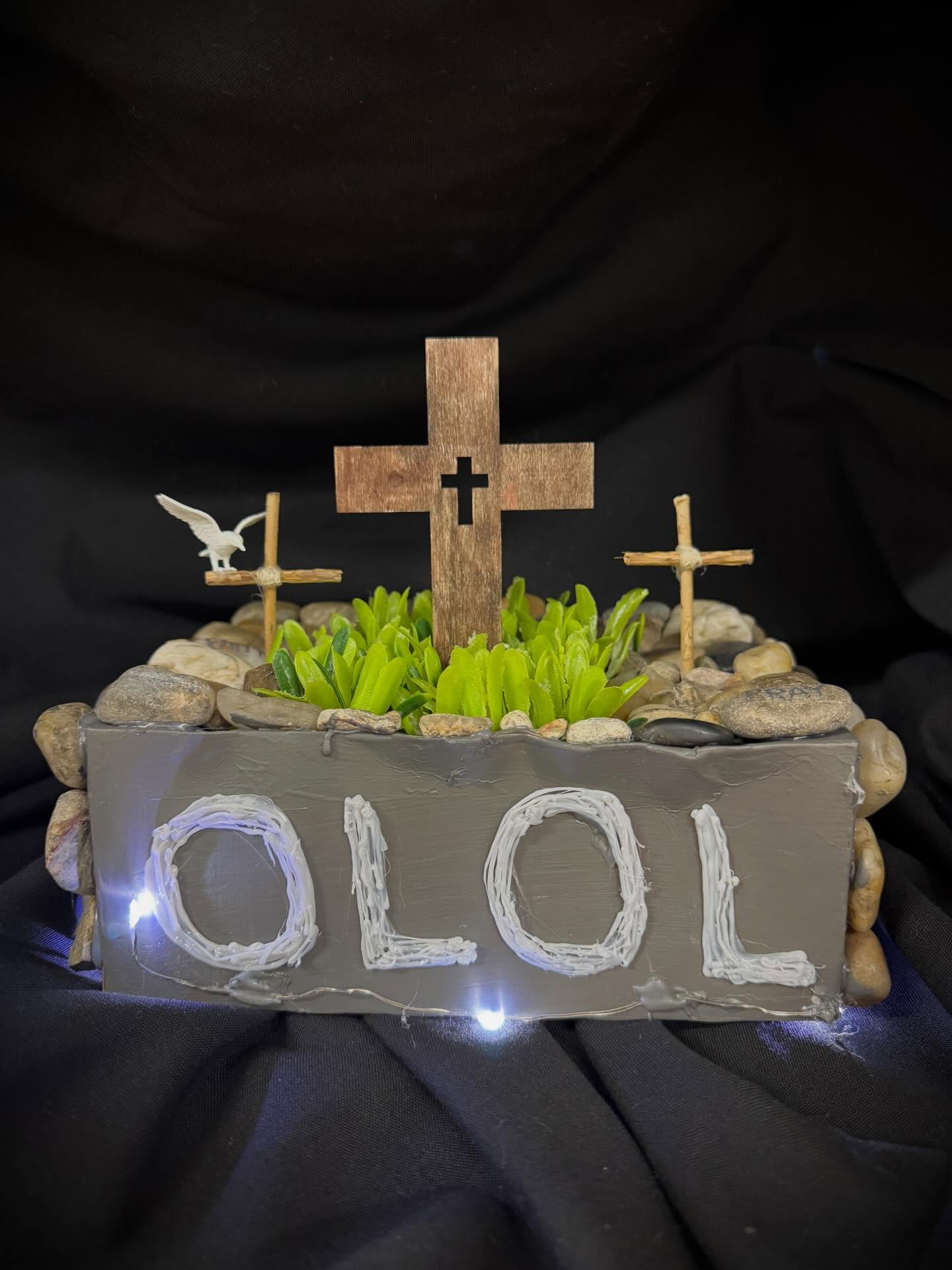 Good Friday
“Two others, who were criminals, were led away to be put to death with Him.” — Luke 23:32
.
.
.
.
.
#OLOLCommunity #OLOLPrimary #Triduum #OLOL #ComeAndSee