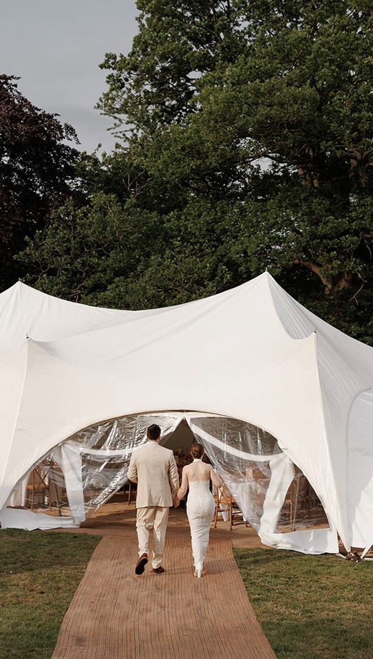 Some Marquee wedding design inspo - because it is the season for it 🌸🌷🌼
Photos 📸 @redonblondephotography @pinkdaisyweddings @anitakphotography @thackertime
#sussexwedding #marqueewedding #2026wedding #weddingdecor #weddingplanning