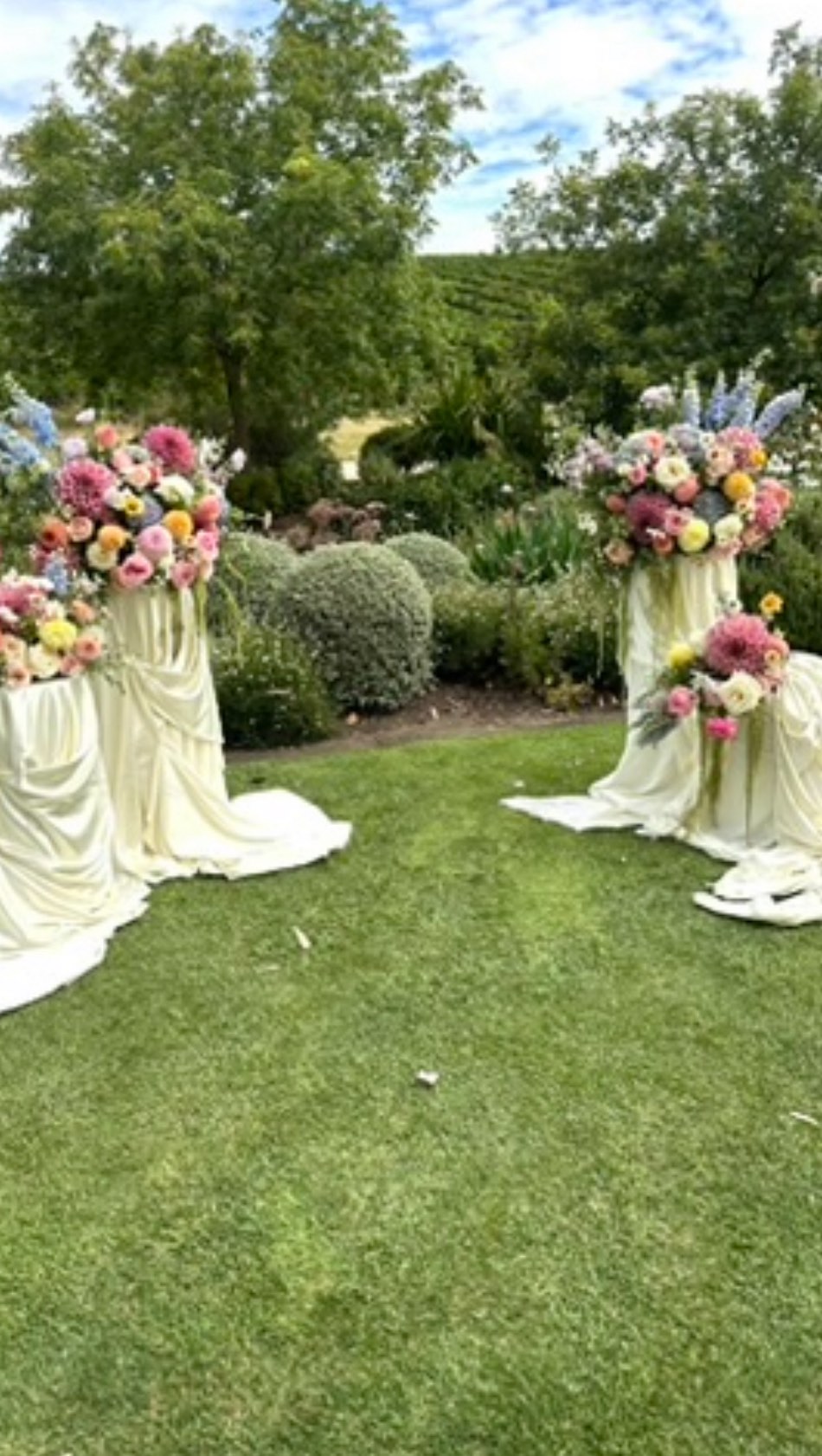 I’m biased, but my brides are proof that the universe saves the best ones for me. ❤️