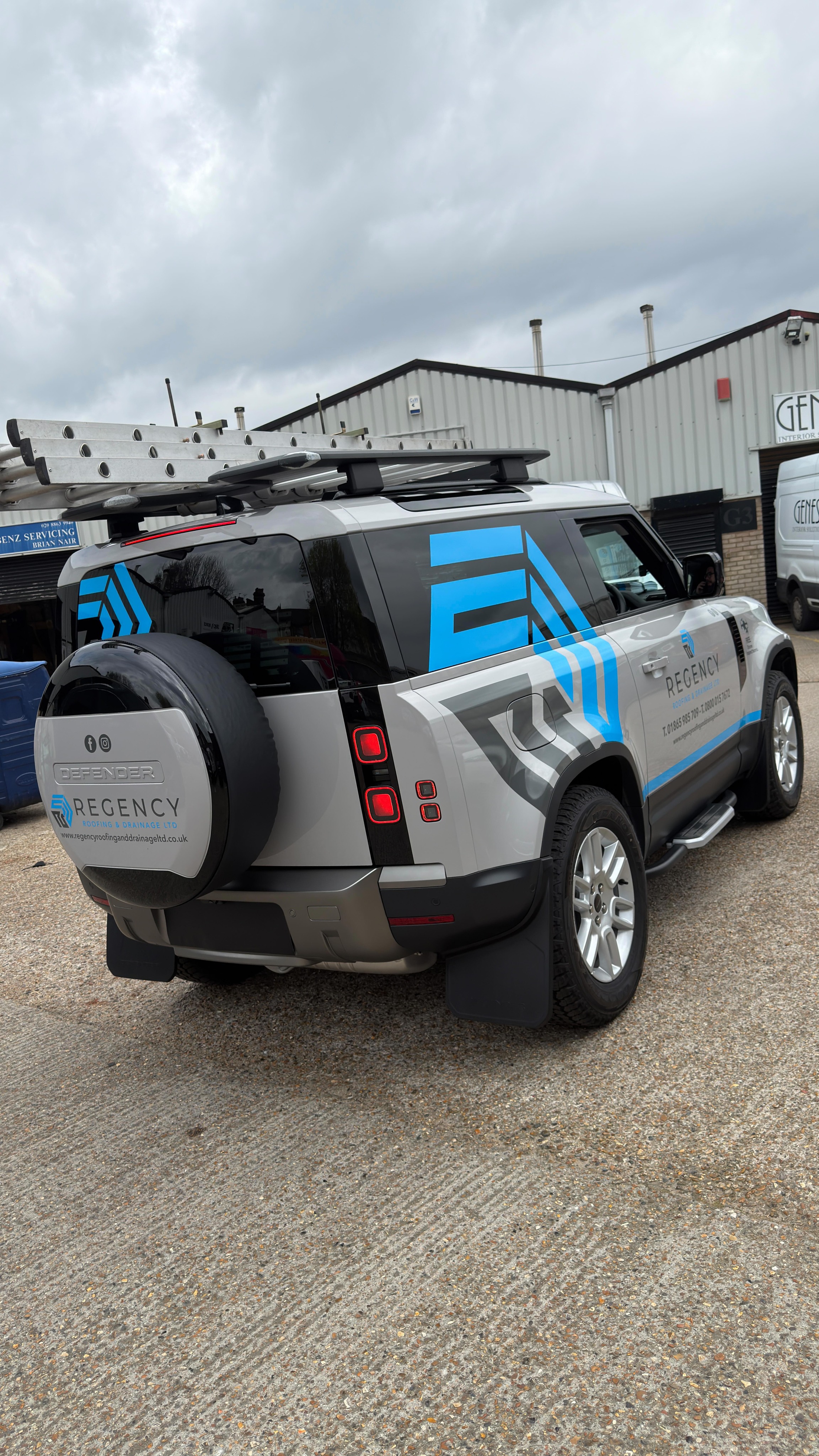 Back again with another #deffender #signwriting #vinylgraphics #newlook❤️ #business