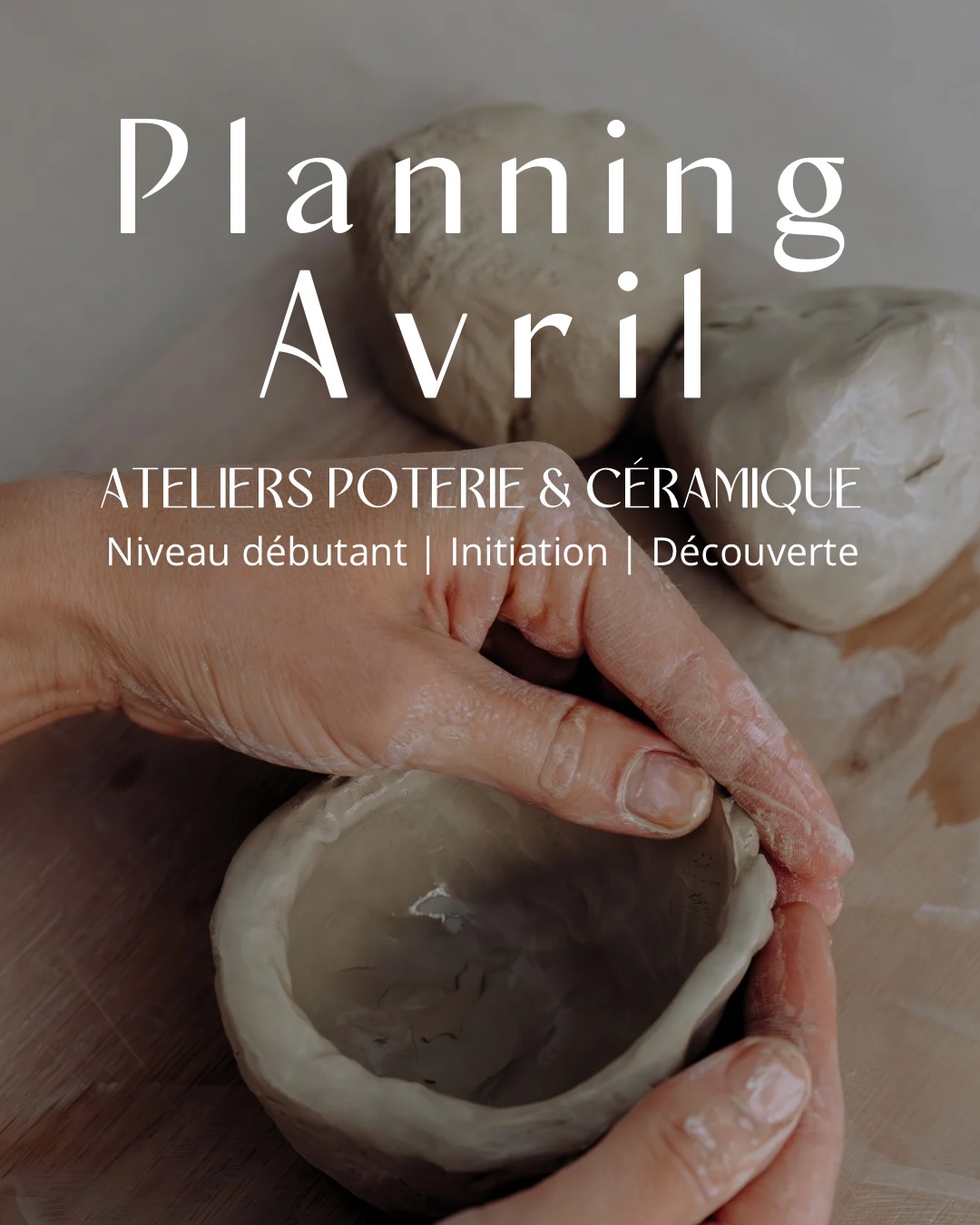 Une parenthèse hors du temps.
Un moment pour ralentir, créer, ressentir.
Ce mois d’avril, je vous ouvre les portes de l’atelier pour une série d’ateliers découverte en poterie, pensés comme une véritable expérience sensorielle.
Exceptionnellement, les ateliers sont proposés à partir de 35€
Un prix doux pour vous permettre de découvrir la céramique, sans compromis sur la qualité de l’accompagnement.
Vous allez apprendre à :
– Façonner la terre de vos mains
– Créer des pièces en céramique (coupelles, assiettes, objets du quotidien)
– Apprendre différentes techniques de modelage, lissage, façonnage
– Vous reconnecter à votre cœur & créativité
Chaque atelier est une expérience intime, en petit groupe, où je vous guide avec précision et bienveillance à chaque étape.
Ici, on ne vient pas seulement “faire un objet”.
On vient vivre un moment, se recentrer, et repartir avec quelque chose qui a du sens.
Les places sont volontairement limitées.
Réservation en message privé @atelier_ceramique_nice