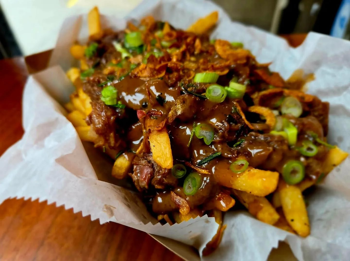 The Faturday Thursday Share, look at that delicious.
Picture, description, and amazing food by @block16.jessnpaul
"Olly Olly Oxen frites. 24 hour red wine braised oxtail, caramelized onion and natural gravy. Loaded on top of b16 fries with our take on au pouvre sauce. Topped with crispy shallots and scallion. This is worth the walk in the rain folks we promise. Spicy roasted red pepper soup with smoked chicken and hominy. Come see us!!"