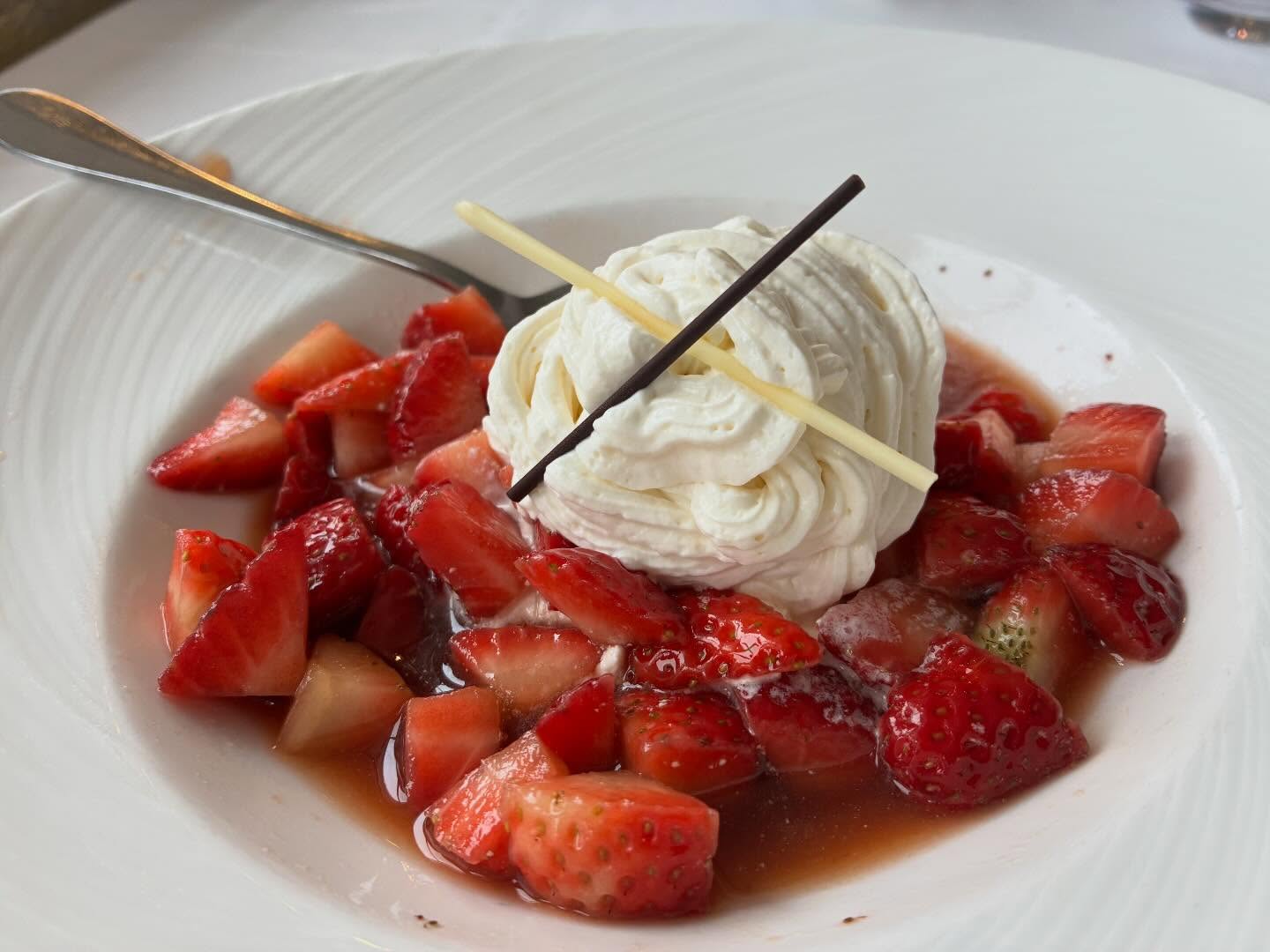 Perhaps my favorite dessert of all time - fresh spring strawberries doused in the Spanish liqueur Pacharan with mascarpone cheese (and a scoop of vanilla ice cream underneath). Thanks @casacamara