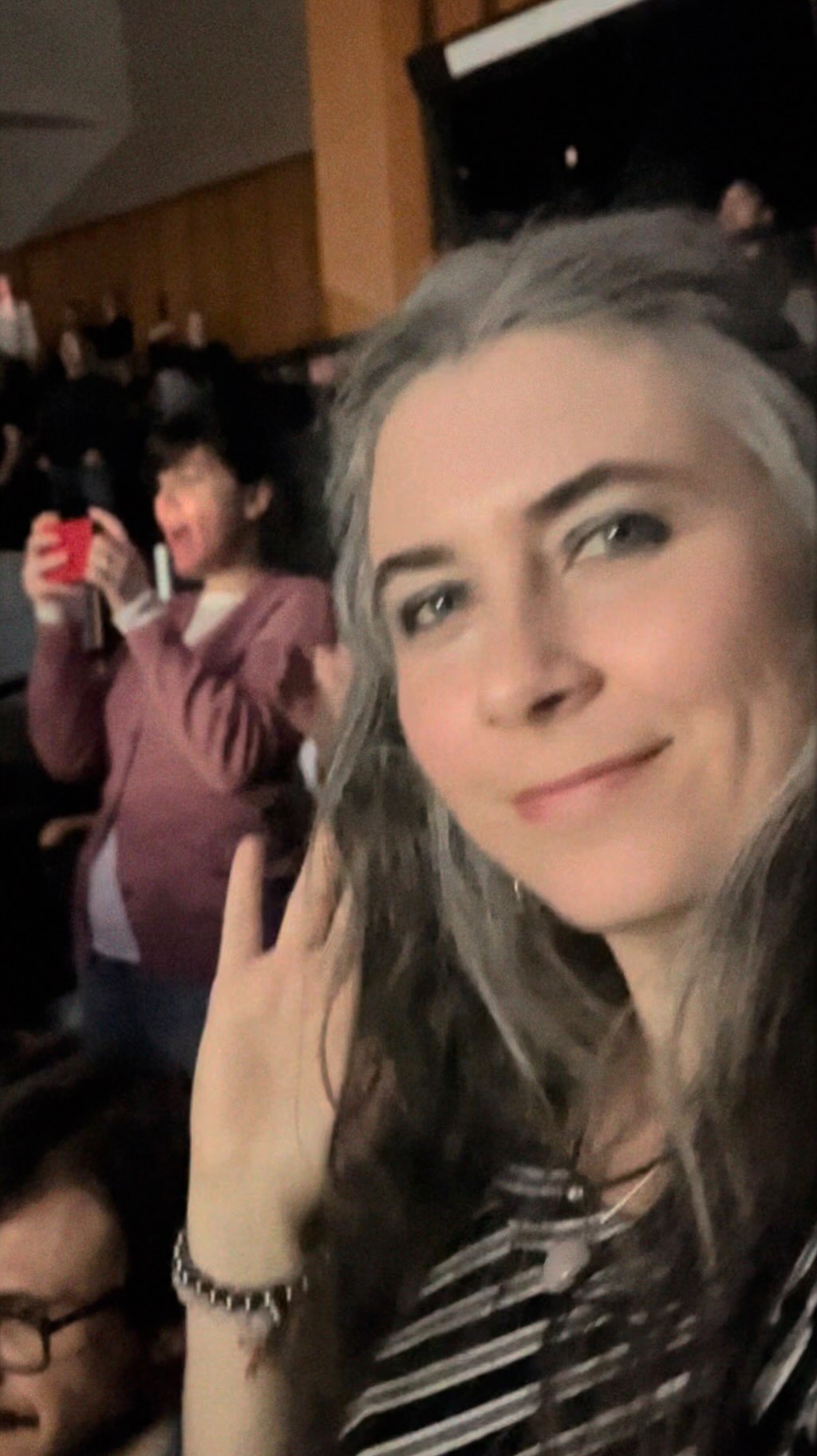 ✨ Ieri al concerto di Nek…
“Amare gli altri così come sono e non come vorremmo che fossimo.”
Io aggiungerei “ispirarli ad ampliare la loro consapevolezza”
Sembra semplice, ma non lo è.
Richiede lavoro di crescita personale ma ne vale davvero la pena 💛
✨ Yesterday at Nek’s concert…
“Love others as they are,
and not as we wish they were.”
I would add: “inspire them to expand their awareness.”
It sounds simple, but it’s not.
It requires work on yourself,
but it’s truly worth it 💛
#nek #concerto #bologna #musicaitaliana #frasi