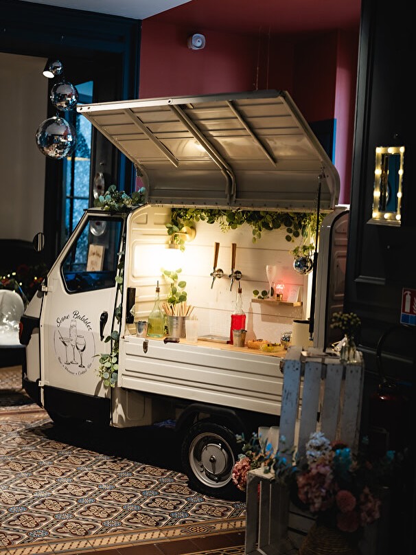 ♥️🪩 MAISON AMOUR 🪩♥️
Immersion dans l’univers Maison Amour, sublimé par des talents qui partagent la même vision que nous !
Un immense merci à tous les prestataires présents, pour leur talent, leur passion et la beauté qu’ils ont partagée tout au long de l’événement.
Et un merci tout spécial à ma partner @lm_levenement ♥️
🎁 les gagnants de la Tombo’love seront très vite contactés très prochainement par mail, alors restez attentifs 💌
📷 @linstantparamandine