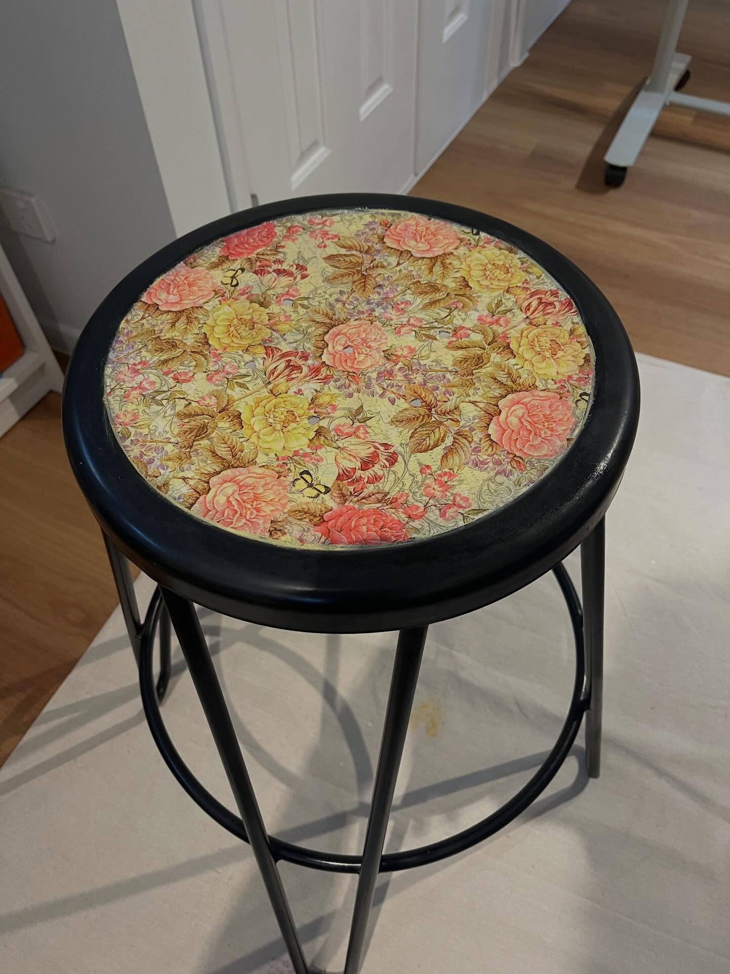 Working on these stools. Loving the look but I’ve no room for them.There’s only 2 but if anyone is interested in buying them let me know. 🙂