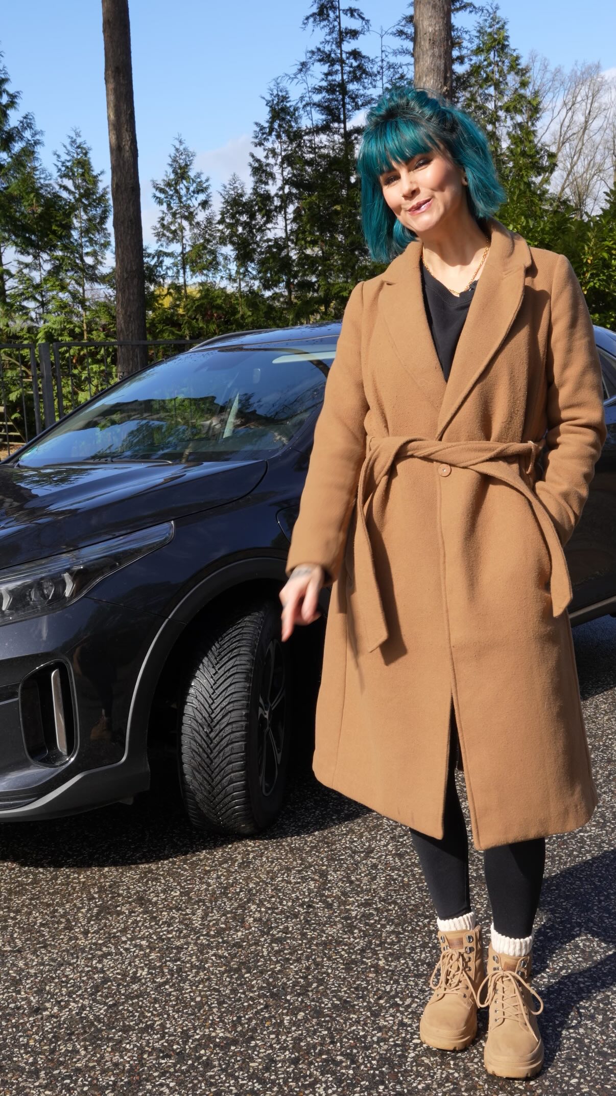 Werbung | Warum dir niemand sagt, dass dich Reifen heimlich 1.400 € kosten… 👀
Jedes Jahr das gleiche Spiel:
Sommerreifen drauf. Winterreifen drauf. Werkstatttermin. Zahlen. Wiederholen.
Und kaum jemand hinterfragt es.
Ich hab’s durchgerechnet:
👉 Ca. 2.000 € in 5 Jahren für Reifen + Wechsel.
Und jetzt wird’s spannend:
👉 Allwetterreifen: ein Satz, kein Wechsel ≈ 600 €
(Sogar mit leicht höherem Spritverbrauch gerechnet.)
💥 Macht: 1.400 € Unterschied.
Und das ist nur der finanzielle Teil:
– keine Werkstatttermine mehr
– kein Stress beim Saisonwechsel
– kein Risiko, „zu spät dran“ zu sein
– immer ready, auch bei plötzlichem Wintereinbruch
Für mich war die Entscheidung danach ziemlich klar.
Ich bin Team Allwetter. Und zum dritten Mal in Folge habe ich meine Reifen bei @maxxisreifen bestellt. 🛞🔥
Und jetzt ehrlich: Bist du Team Gewohnheit oder Team smarter sparen? 😏
#allwetterreifen #geldsparen #lifehack #autotipps #sparfuchs