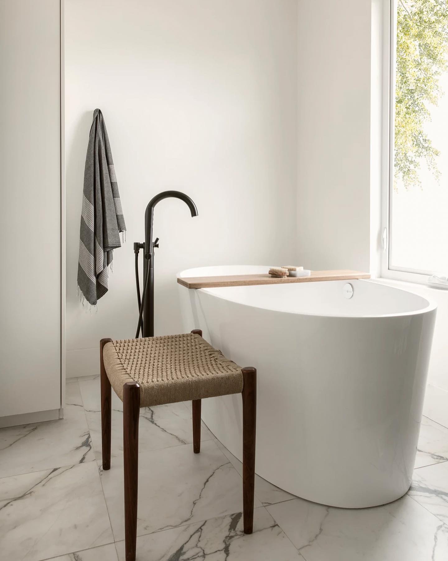 The bathroom of your dreams. Statera has an amazing selection of materials for any remodel. Marble, tile, porcelain and much much more.
#remodel #sandiegoremodel #house #housebeautiful #housedesign #housegoals #sandiego #california #socal