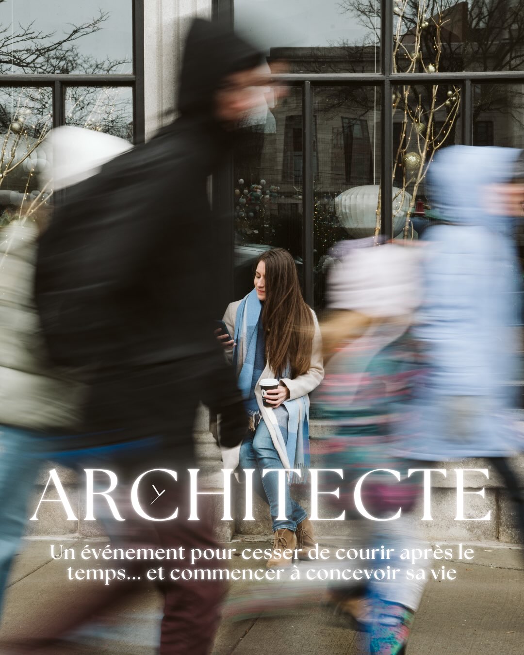 En début d’année, je vous ai invitées à franchir un portail.
Un portail vers une nouvelle façon de voir votre temps.
Un portail vers une version future de vous.
Mais une fois ce portail franchi… il y a une vérité que plusieurs découvrent.
Votre réalité n’a pas encore changé.
Votre agenda se remplit encore.
Vos semaines passent encore trop vite.
Et malgré toute votre bonne volonté… vous avez parfois l’impression de subir votre temps. ⏳
Et si le problème n’était pas votre discipline… mais votre rôle?
Parce qu’il y a une énorme différence entre
▪️ gérer son temps
et
▪️ le concevoir.
Une exécutante remplit son agenda.
Une architecte choisit ce qui mérite d’y entrer.
Et c’est exactement pour ça que j’ai créé ARCHITECTE 🏛️
Un événement gratuit de 2 jours (7 et 8 avril) pour arrêter de courir après le temps… et commencer à concevoir sa vie.
Mais je vous avise tout de suite :
Ce n’est pas un événement de planification.
C’est un changement de posture.
Le but n’est pas de repartir avec un agenda plus rempli… mais avec une nouvelle façon d’habiter votre temps.
Parce que votre temps mérite mieux qu’un agenda bien rempli… n’êtes vous pas d’accord ? 🗓️
Si vous sentez que vous êtes prête pour la suite… la vraie de vraie suite…
Commentez ARCHITECTE et je vous envoie tous les détails 💫
À très bientôt (j’ai tellement hâte !!)
Émilie xo