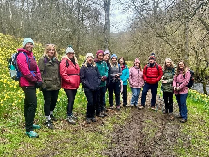Today was the first 𝐘𝐓𝐎 𝐘𝐨𝐮𝐫 𝐓𝐢𝐦𝐞 𝐎𝐮𝐭 event and what a special day it was. 🫶
@davidfongpsychology , a clinical psychologist and advocate for nature’s health benefits, was a wonderful coach for an enthusiastic and engaged group. We enjoyed mindfulness practices, received tips on how the outdoors can impact our wellbeing and listened to David speak inspirationally about nature connection.
There were poems, dense carpets of daffodils and learning about the wonders of trees.
The pace, through beautiful Farndale was relaxed and meaningful conversations were had.
Thank you to @gemmalouloves for guiding
All our Your Time Out events can be found here:
https://www.yorkietalkies.co.uk/time-for-you
#getoutside #YTO #mindfulness #timeforyou