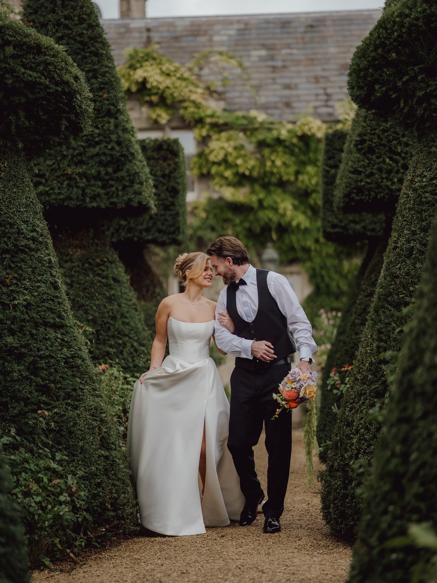 You know when you meet those couples who are just meant to find one another? Rebecca and Shane is one of those couples. Photographing them at Euridge Manor @euridge_ was an absolute pleasure. 🌼
#euridgemanor #euridgemanorweddingphotographer #ukweddingphotographer #weddinginspo #weddingstyling