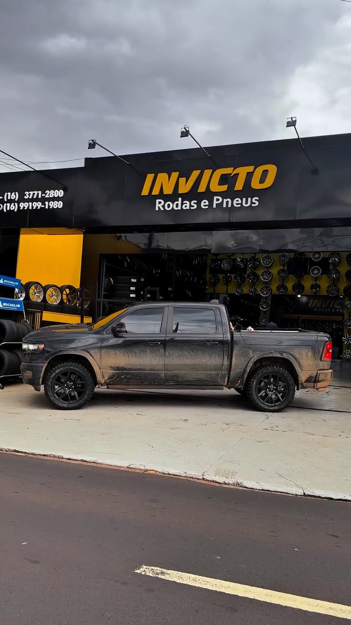 DODGE RAM 1500
🛞 Pneu Goodyear Wrangler Boulder MT
• Medida: 35x12,5 R22 LT
• Índice: 121Q
• Tecnologia: Duraply
• M+S (Mud + Snow)
➡️ Máxima resistência, tração extrema e desempenho pesado para qualquer terreno.
🔧 Serviços Realizados
• Alinhamento
• Balanceamento
📍 Invicto Rodas e Pneu
📞 (16) 3771-2800
#InvictoRodasEPneu #DodgeRam1500 #Ram1500