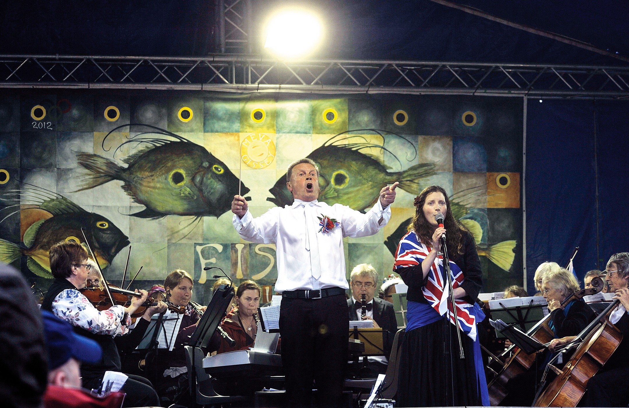Throwback Thursday to Mevagissey Feast Week 2012 and that time an orchestra came and played on the Jetty!
Our very own Meva proms was had.
What a night! Who remembers this?
Photo by Paul Williams
#ThrowbackThursday
#MevaFeastWeek
#Cornwall