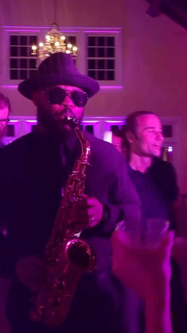 We found love in a hopeless place🎶🎷