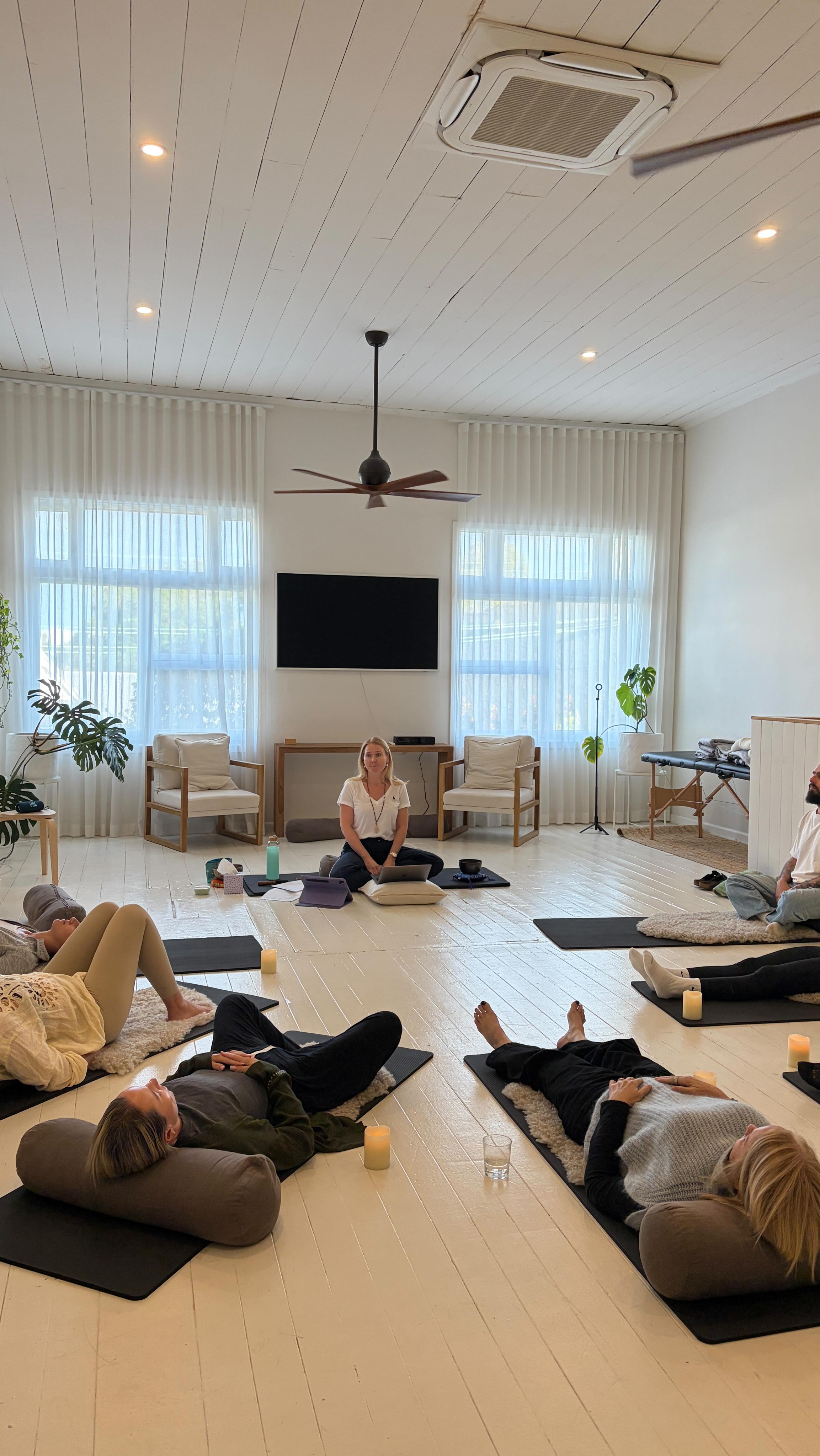 Meditation for busy minds
📍 Beattie Street Health, Balmain
Learn simple meditation practices that actually work when your mind won’t slow down—
plus gentle self-hypnosis techniques inspired by hypnotherapy.
Comment “I want to feel calm” below and I’ll send you the details 💛