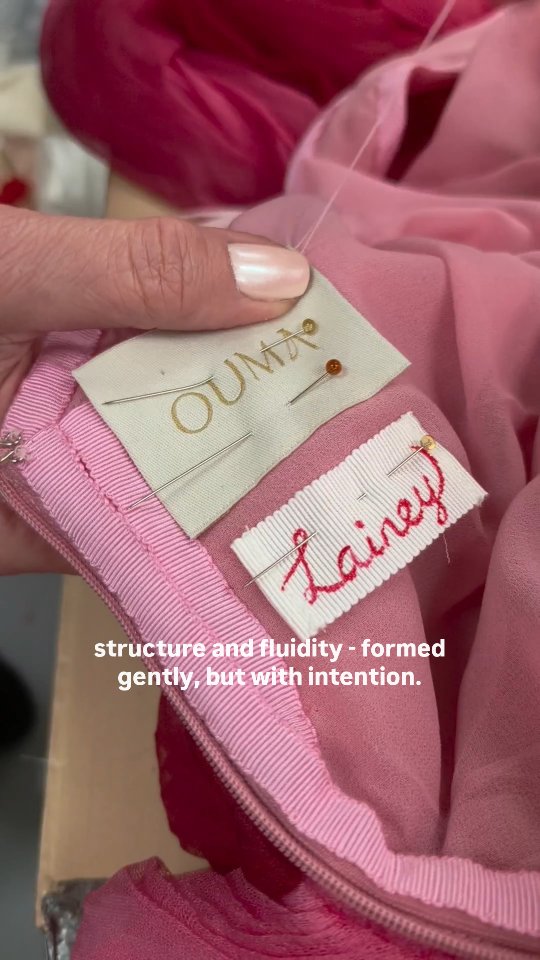 Behind the seams of @laineygossip Oscars gown ✨
Inspired by the surreal beauty of Danxia landscapes, this piece came to life through layers of hand-dyed silk tulle—each shade of crimson and pink carefully built by hand in our atelier.
From the first sketch to final fitting, every detail was shaped with intention—volume, movement, and emotion in every layer.
A dress that feels like a landscape, unfolding as she moves.
#OUMA #OUMAAtelier #OscarsDress #RedCarpetLook #BTSFashion