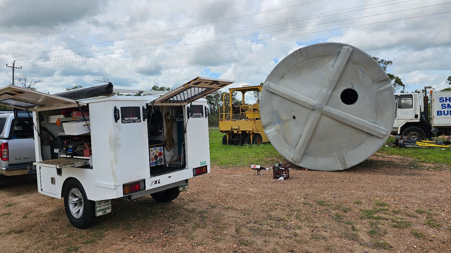 This rainwater tank in Mareeba had seen better days, 15 or so splits cracks and deep gauges. A bit of welding and TLC brought it back to life!
Repair, don't replace!
Managed to beat the storm too 🌩⛈️
Need a hand with repairs? Sun’s Welding is here to help!
.
.
.
.
#weldinglife #TankRepair #SupportLocal #SunsWelding #plasticwelding
#welding