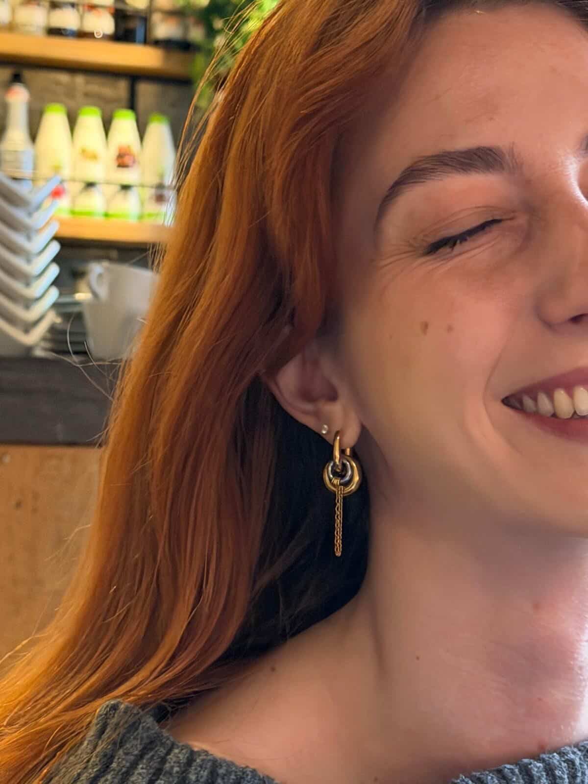 Curke su nam poslale slikice svojih Azra naušnica i mislimo da je pravo vrijeme da si i ti nabaviš svoje! 😉❤️
uskoro nam je dostupan i web: azraajewelry.com