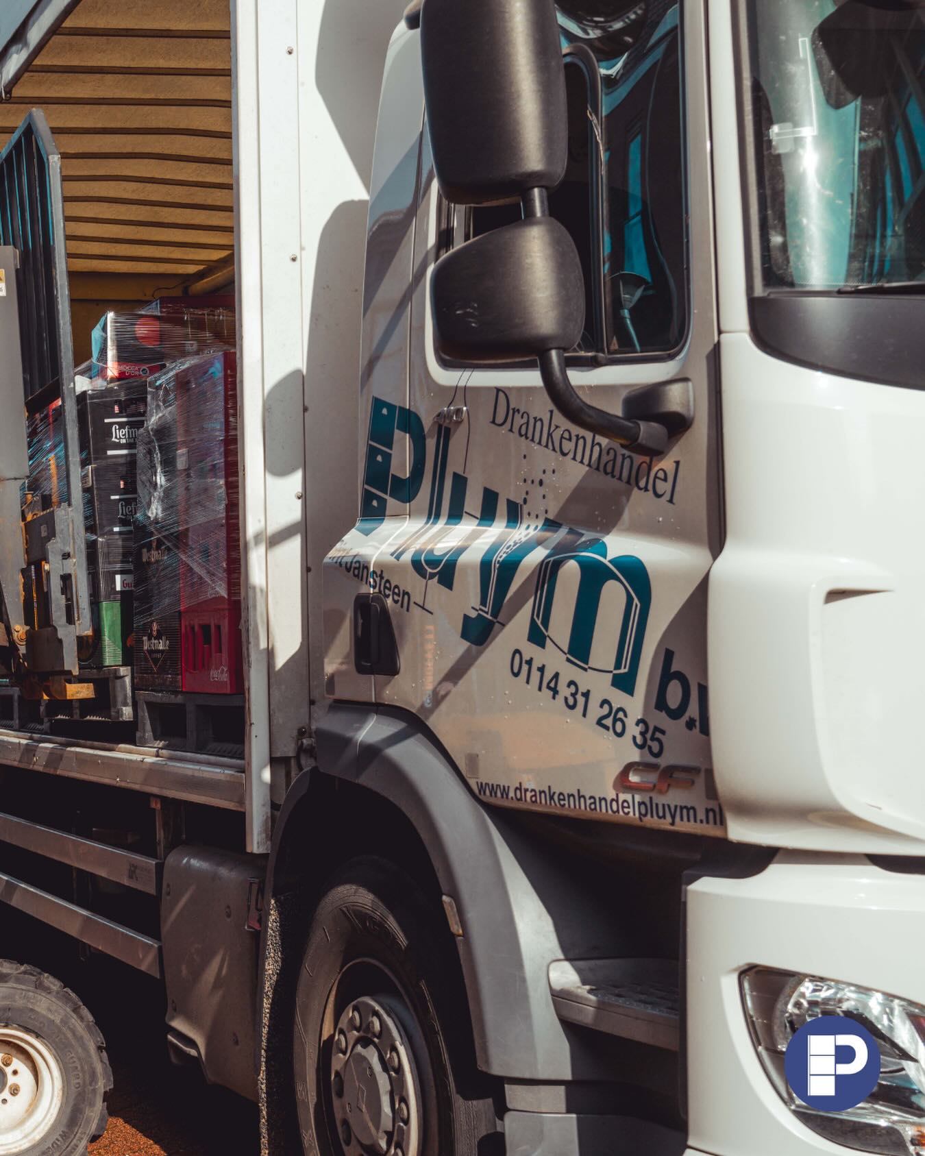 ๐๐ ๐ณ๐ข๐๐ญ ๐จ๐ง๐ฌ ๐ฏ๐๐ฌ๐ญ ๐ฐ๐๐ฅ๐๐๐ง๐ฌ ๐ซ๐ข๐ฃ๐๐๐ง๐
Wij zijn iedere dag op pad om de horeca te voorzien van de lekkerste dranken.
Netjes geleverd, tot in de kelder. En dat doen we al bijna 70 jaarโฃ
Een echt familiebedrijf, met passie en hart voor de horeca. En dat merk je als klant! Persoonlijke service, met vertrouwde gezichten. Al generaties lang.๐
#drankenhandelpluym
#persoonlijk
#service #passie
#horeca
zeeland