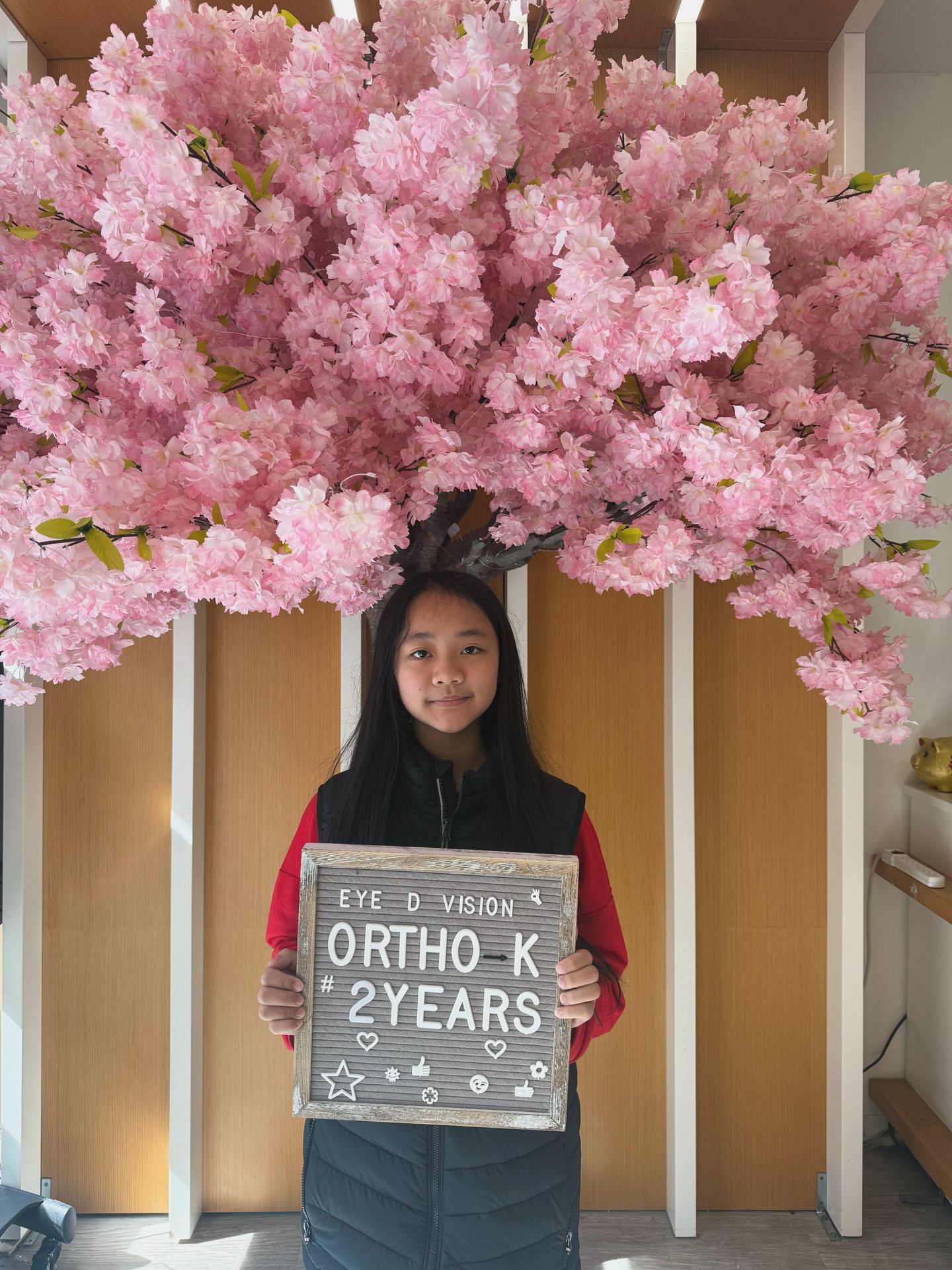 Seeing the world clearly for 2 whole years! 👀✨ So proud of this superstar 🌸💖
#orthok #nyc #myopiacontrol #eyed