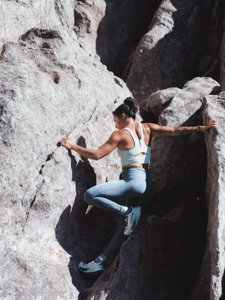 Maybe in another life.
No honey, this one.
No rewrites. Make it count.
J A I D A collection X @thenorthface
Creative direction: @jenna.hoy
Producer: @matkestle
Photo: @jacbeale
Video: @hyst_erica
AC: @marcuscatlett
Photo assist: @truth.or.gare @thisisgonnabereallygood
MHUA: @jeanqueenn
PA: @sammy.k.o
#neverstopexploringššš¦šø