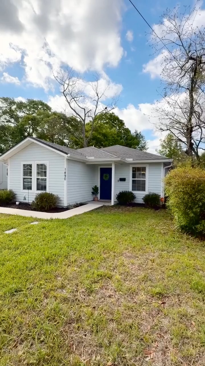 Welcome to 1490 W 10th Street in Jacksonville, FL 32209--built in 2021 and meticulously maintained by its original owner. This move-in ready 4-bedroom, 3-bath home features a bright, open-concept layout that seamlessly connects the kitchen, dining, and living areas--well-suited for both daily living and entertaining. Interior highlights include luxury vinyl plank flooring, a modern kitchen with stainless steel appliances, and granite countertops carried throughout the kitchen and all bathrooms. The thoughtfully designed floor plan offers two private suites with full baths, along with two additional bedrooms featuring walk-in closets and abundant storage, including linen closets. The fully fenced backyard includes a storage shed and custom fire pit, creating an inviting outdoor setting. Conveniently located near Downtown Jacksonville, UF Health, major roadways, dining, and shopping. #justlisted #newlisting #hometour #realestatevideo #propertytour #househunting #dreamhome #moveinready #openconceptliving #modernhome #backyardoasis #jacksonvillefl #jaxrealestate #jacksonvillehomes #dtjax
#realtorlife #listedtosold #findyournest #homesweethome #kellerwilliamsagent #kellerwilliansrealtyatlanticpartners #homebakedwithjoanne #jaxrealtor #jaxrealestateonthemove #jaxrealtoronthemove #thegriffinteamsellsflhomes #joannegriffinsellsflhomes #signedsealeddelivered #steviewonder