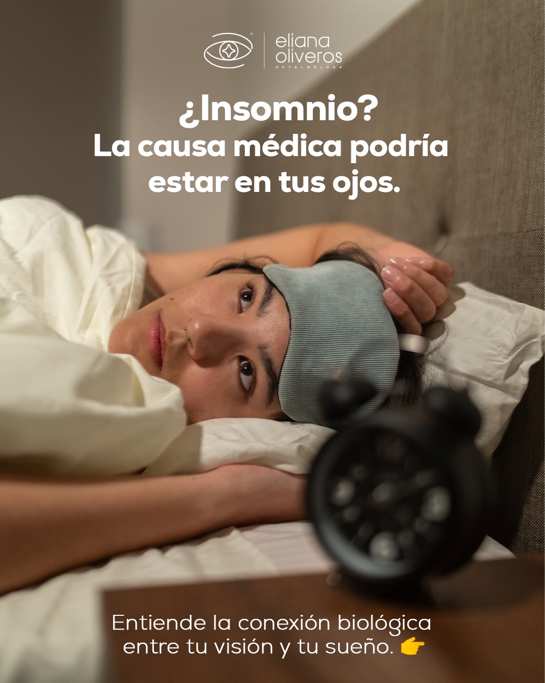 El descanso no solo depende de lo que haces antes de dormir, también de cómo tus ojos están recibiendo la luz durante el día y la noche 🔆🌙
⚠️La exposición prolongada a pantallas puede alterar el ritmo natural del sueño, afectando la forma en que tu cuerpo se prepara para descansar.
👉Pequeños cambios en tu rutina visual
pueden tener un impacto real en la calidad de tu sueño. 🌙