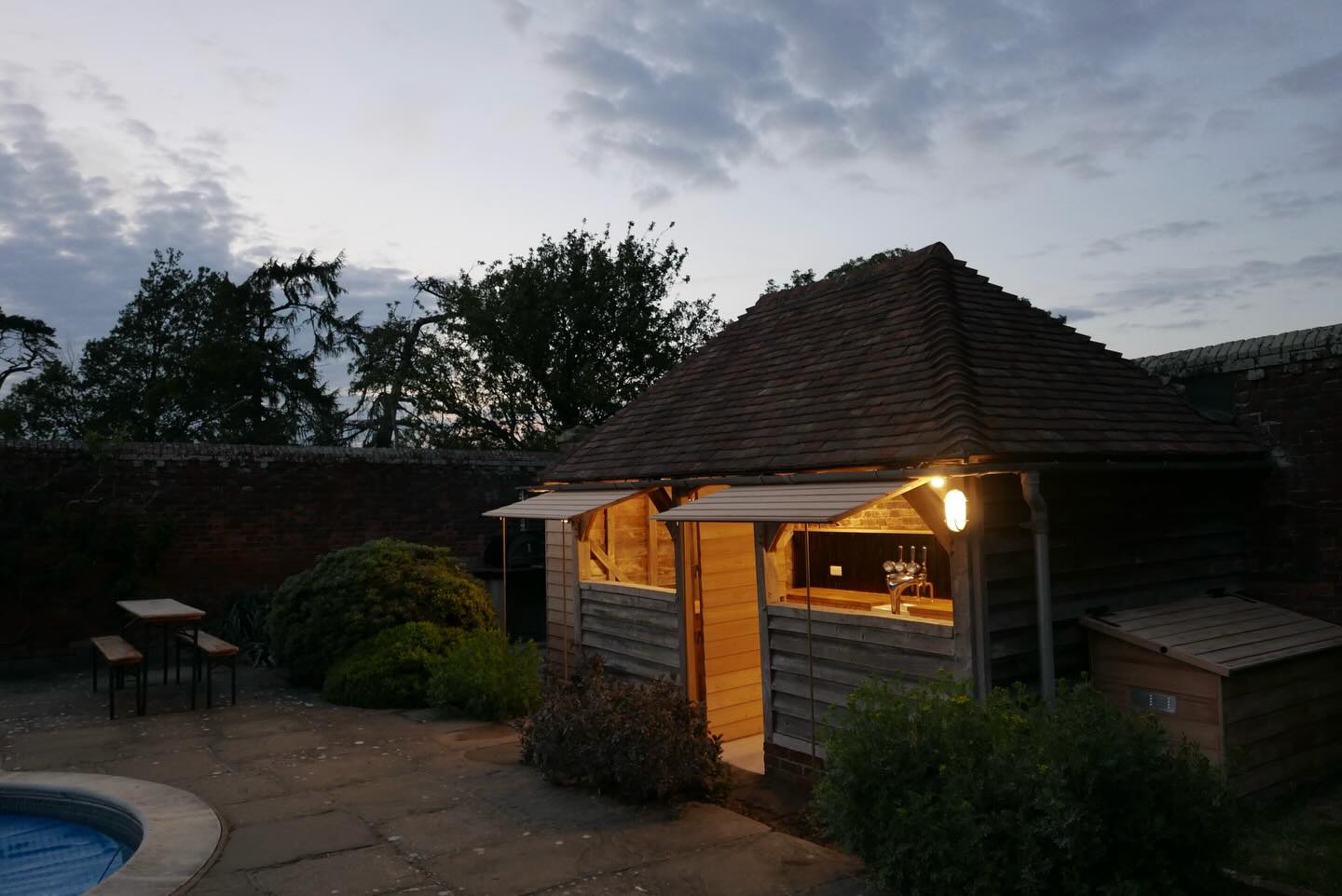 Retrofit design and build of pool house, Kent.