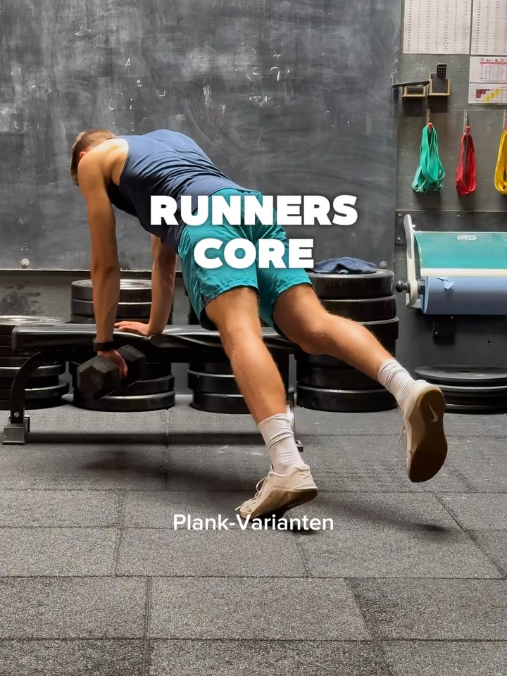 7 Plank Varianten für Läufer
Nicht jede Übung ist dafür da, muskulär „besser“ zu sein.
Manchmal kann man den selben Reiz mit einer anderen Variante erzielen, hat aber Spaß daran Abwechslung ins Training zu bringen.
Planks sind eine super Übung für alle die viel Laufen um grundlegende Stabilität im Core aufzubauen, und hier sin ein paar meiner Go to Varianten.
Speicher dir die Übungen und probier sie aus
