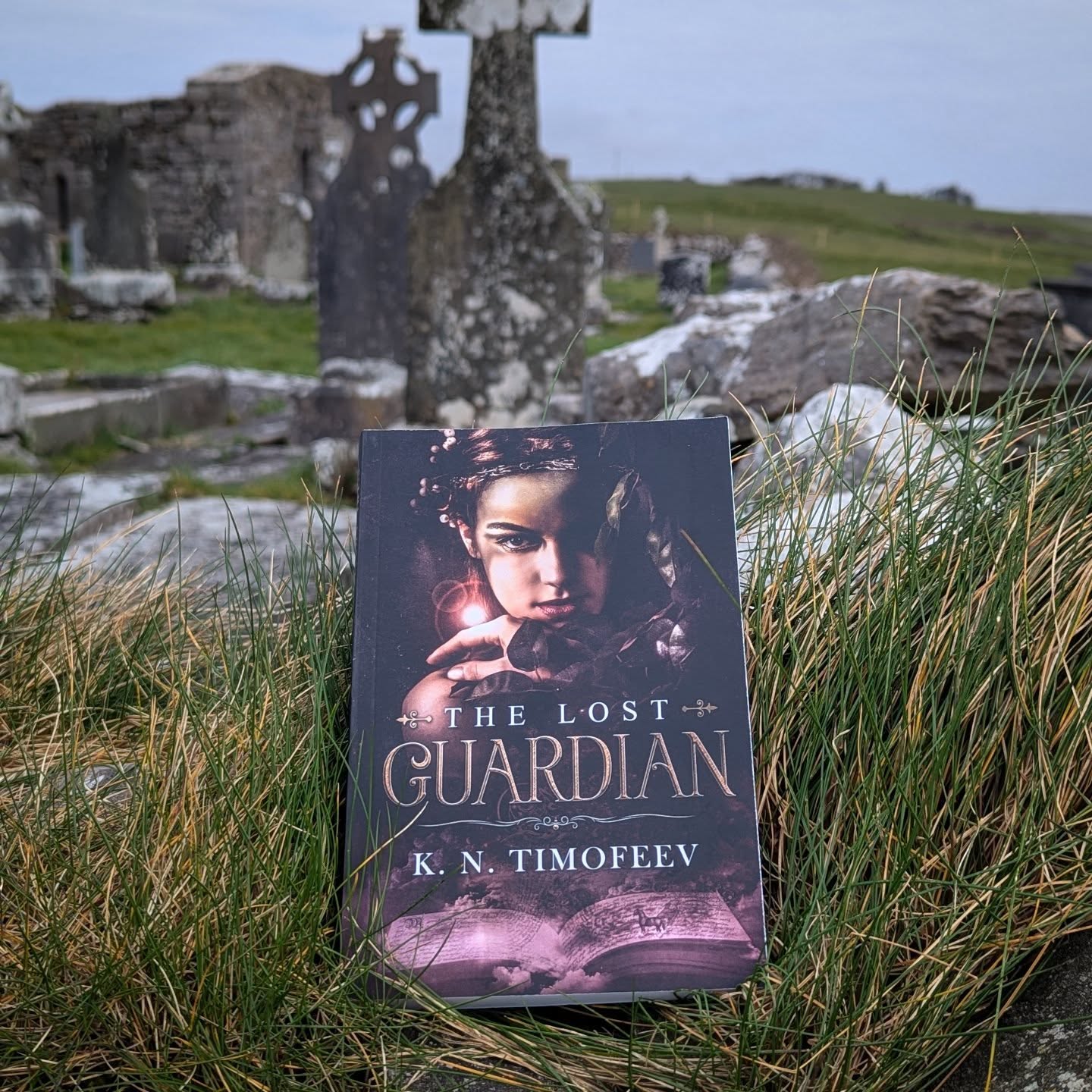 When I first started writing The Lost Guardian I never thought I would actually end up in Ireland one day. #tlg #ireland🍀 #indieauthor #booksbooksbooks #writingcommunity