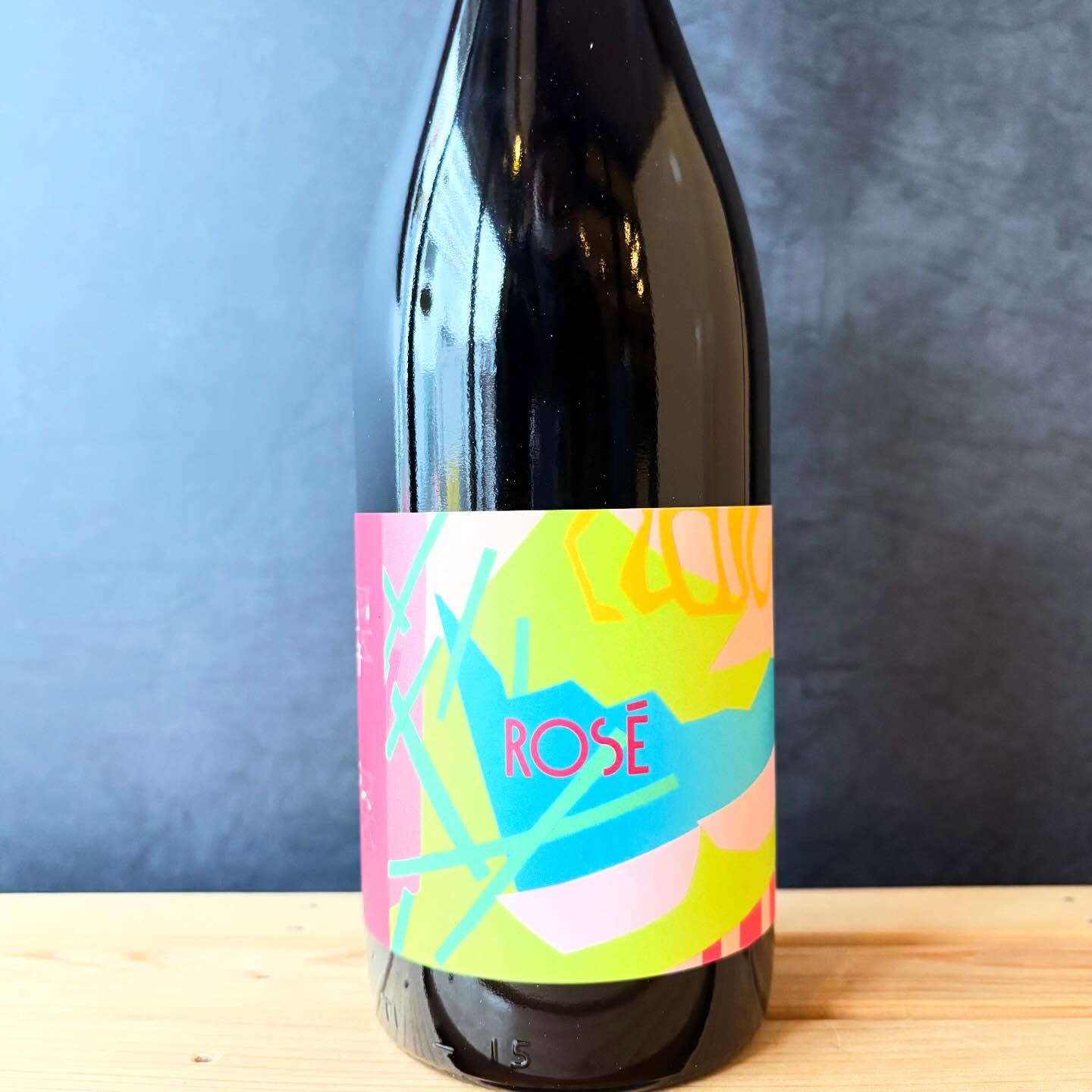 .
.
🆕☆ NEW ARRIVALS ☆🆕
◆ 紫藝醸造
⚫︎ 翠翠 ロゼ 2025
#青山小西商店 #naturelwine #紫藝醸造 #翠翠ロゼ #翠翠2025