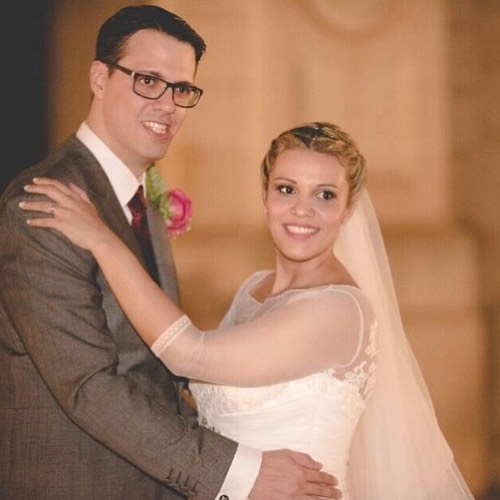 Hoy os enseño fotos de la boda de @rossrojas. Sus fotos son el mejor ejemplo de la felicidad y belleza que irradia una novia en el día de su boda. Trabajar con ella fue muy fácil y todo un placer! Peluquería a cargo de @escalerapeluqueria . Gracias por confiar en nosotras @rossrojas ♥️.
.
.
.
.
.
.
.
.
.
.
.
.
.
#novia #boda #belleza #maquillajedenovia #peluqueriadenovia #maquillaje #maquillajedeboda #pareja #reciencasados #novios #wedding #bridal #maquillajeprofesional #maquillajesocial #mariasalas #makeup #bridalmakeup #weddingmakeup #makeupartist #maquilladora #bodas