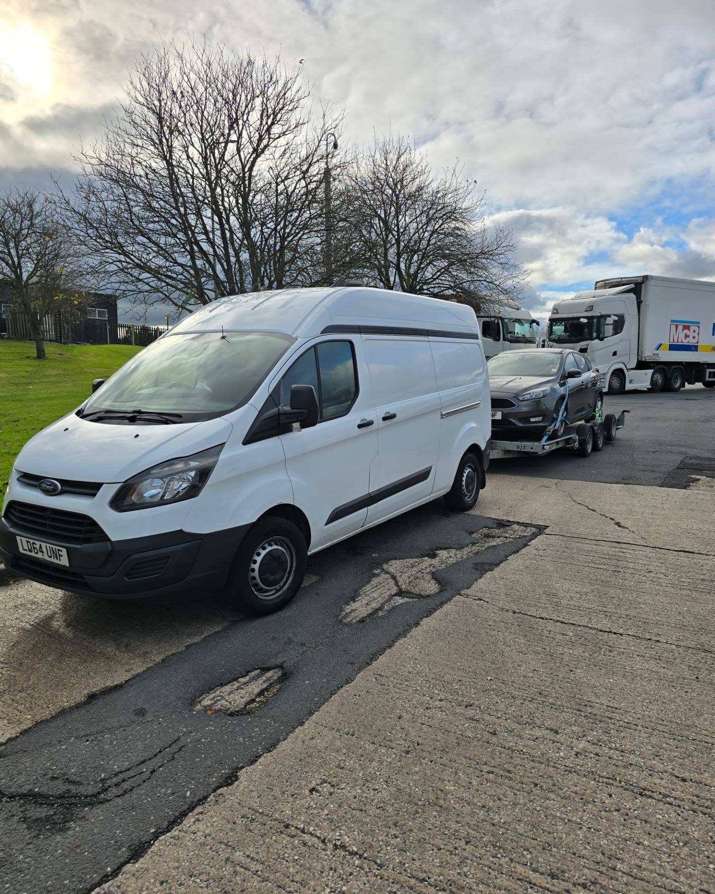 Just a quick pitstop on way to leeds to drop off my first car move! The first of many hopefully.
