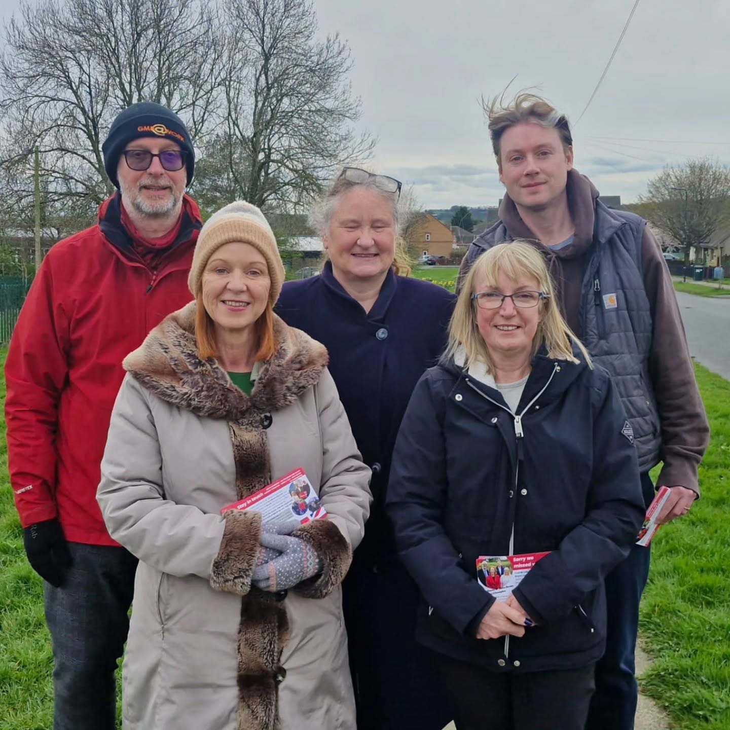 I've been out with Andrew, Angela and Si this evening speaking to residents in Buttershaw and having some great conversations!