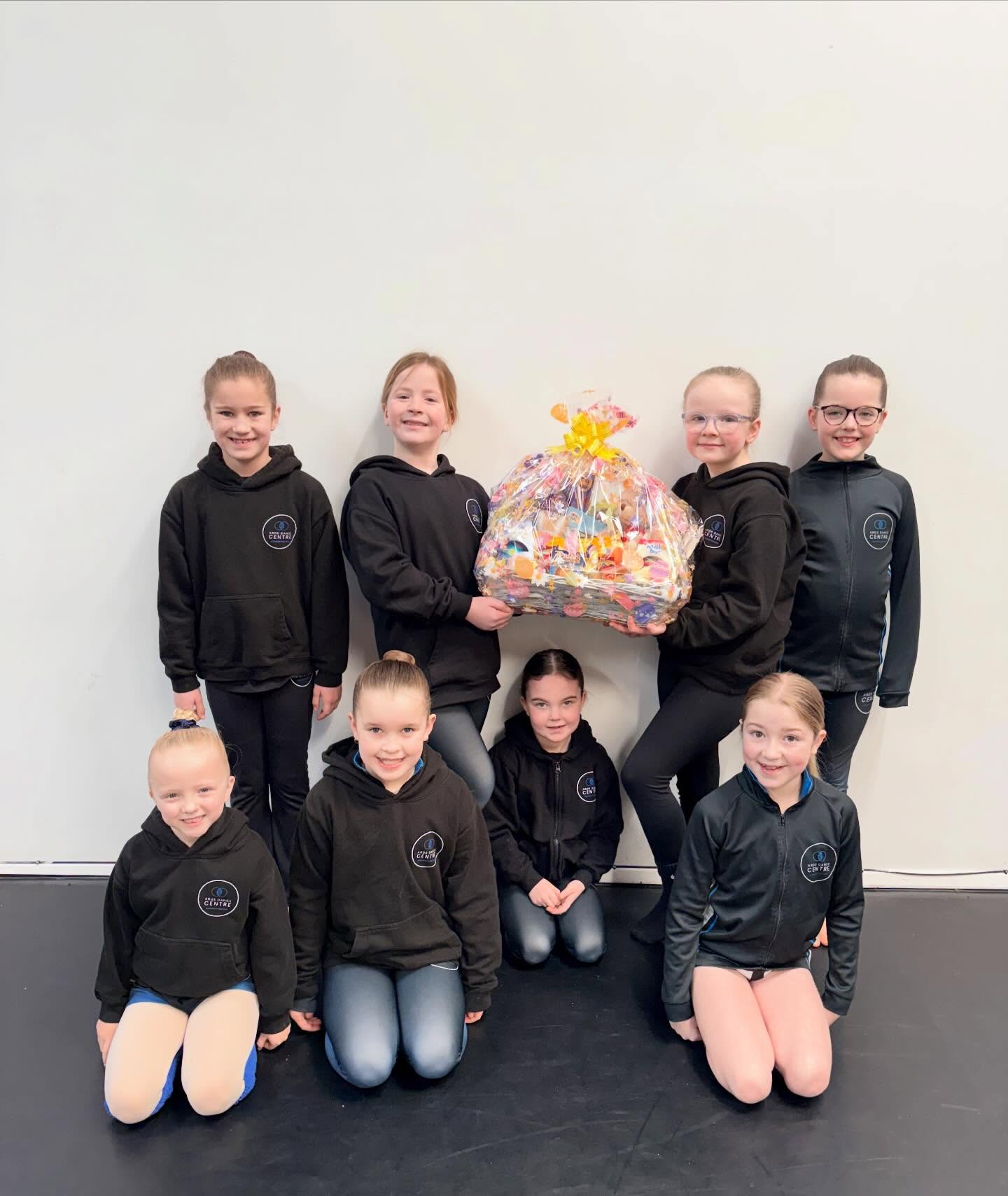 Help get our girlies to DWC 🐰
Our fabulous Easter raffle 🐥
PayPal thatvipgirl@gmail.com