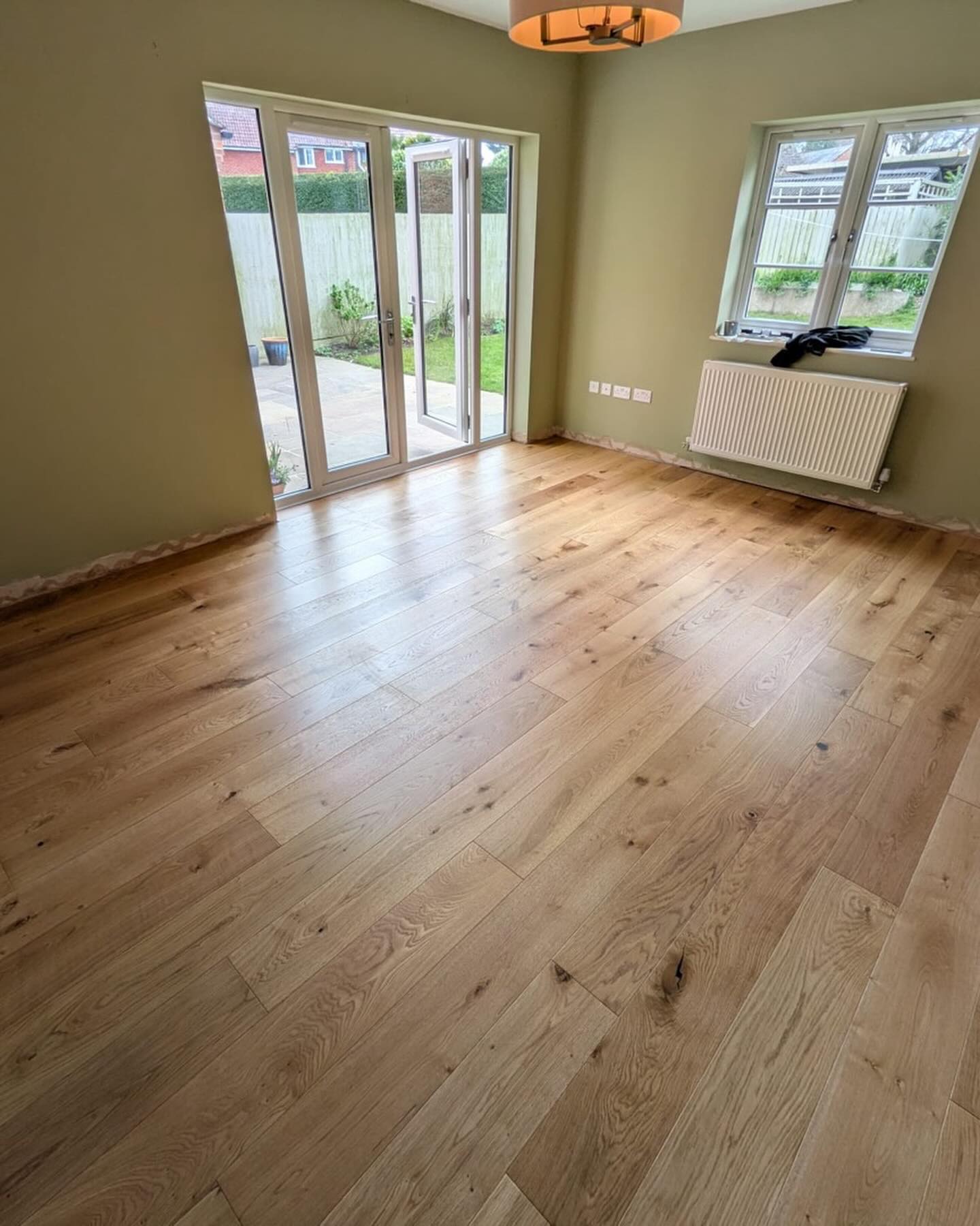 ✨ @victoriacarpets Victorious Luxury Engineered Wood: Where Craftsmanship Meets Elegance ✨
We recently completed this stunning installation for one of our most discerning clients, and the result speaks for itself.
Every plank of our premium engineered wood has been selected and laid with absolute precision, bringing warmth, depth, and timeless character to this spacious open-plan room. With its natural grain, durable construction, and flawless finish, it’s designed not just to look beautiful today, but to stand the test of time.
For those who refuse to compromise on quality or style—this is what luxury flooring looks like.
📍 Towcester, Northamptonshire
🔨 Expert Installation | Bespoke Finishes
#LuxuryFlooring #EngineeredWood #InteriorDesign #HomeRenovation #TowcesterBusiness Craftsmanship ElegantLiving FloorInstallation
Get in touch if you'd like the same or similar for your next project..
GOFLOORIT
NN12 6DB
sales@gofloorit.co.uk
01327 220555