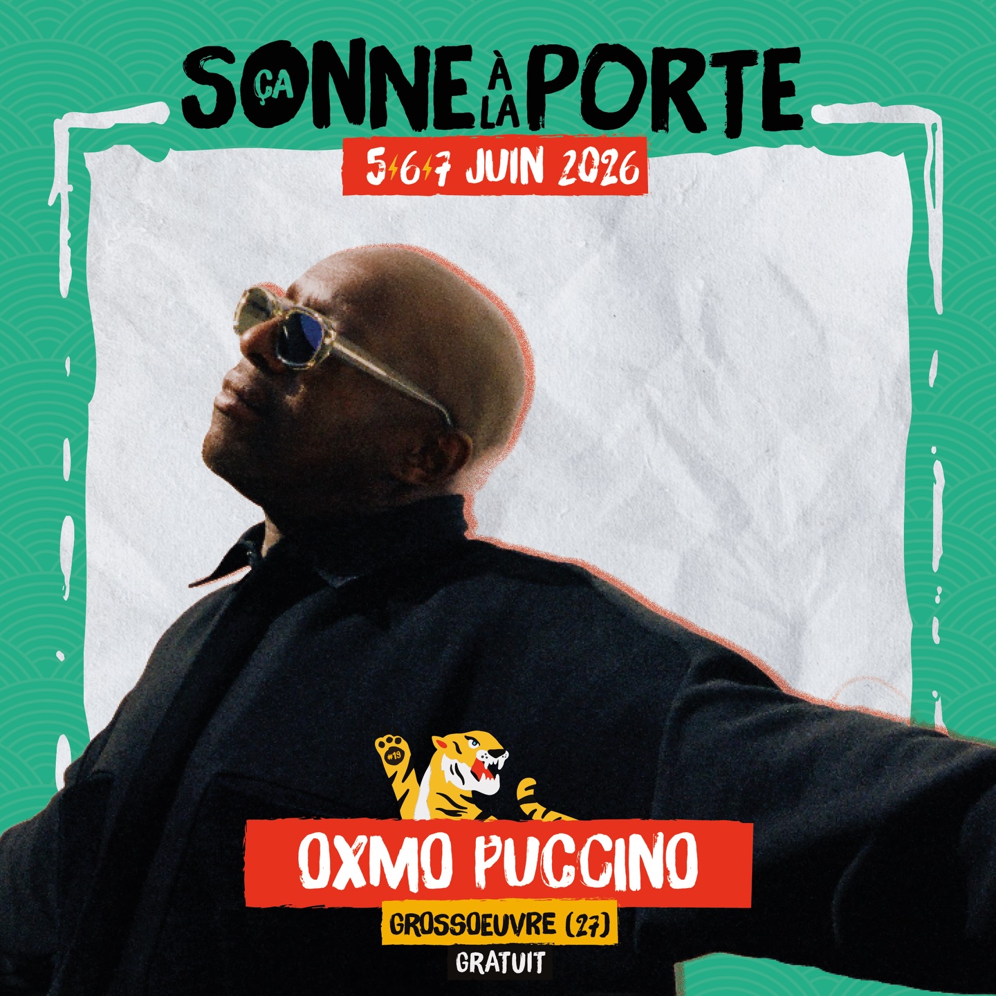 ⚡️💚 FOCUS on Oxmo Puccino 💚⚡️
Après s’être éloigné de la musique depuis La Nuit du réveil sortie en 2019, Oxmo Puccino retrouve en 2025 le rap qui l’a révélé et qui a façonné son statut de figure majeure du hip hop français. Ce retour marque pour lui un moment essentiel, celui des retrouvailles avec un public qu’il n’a jamais vraiment quitté mais auquel il revient avec une nouvelle intensité. Une vaste tournée à travers la France accompagne ce renouveau, présentée comme une célébration de son héritage et comme l’annonce d’un ultime album pensé comme un legs artistique, témoignage d’une carrière riche en poésie, en images et en humanité. Cet album, La Hauteur de la lune, dévoilé en 2025, incarne sa volonté de clore un chapitre sans tourner la page sur la création, fidèle à sa vision de poétiseur et à sa quête d’authenticité.
✨ NOUVEAUTÉ : le CSALP passe à 3 JOURS ! ✨
Rdv les 5,6 & 7 juin 2026 à Grossoeuvre pour les 20 ans du festival GRATUIT !
#normandie #rock #eure #evreuxnormandie #CSALP