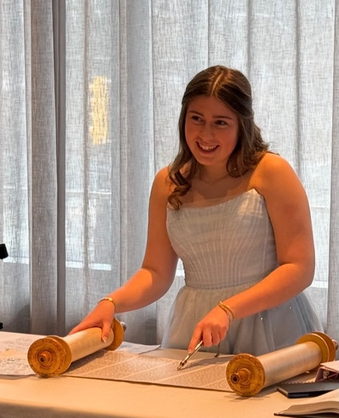 She didn’t just read her Torah portion. She owned her moment. #batmitzvah #jewish #birthday #celebrate #family