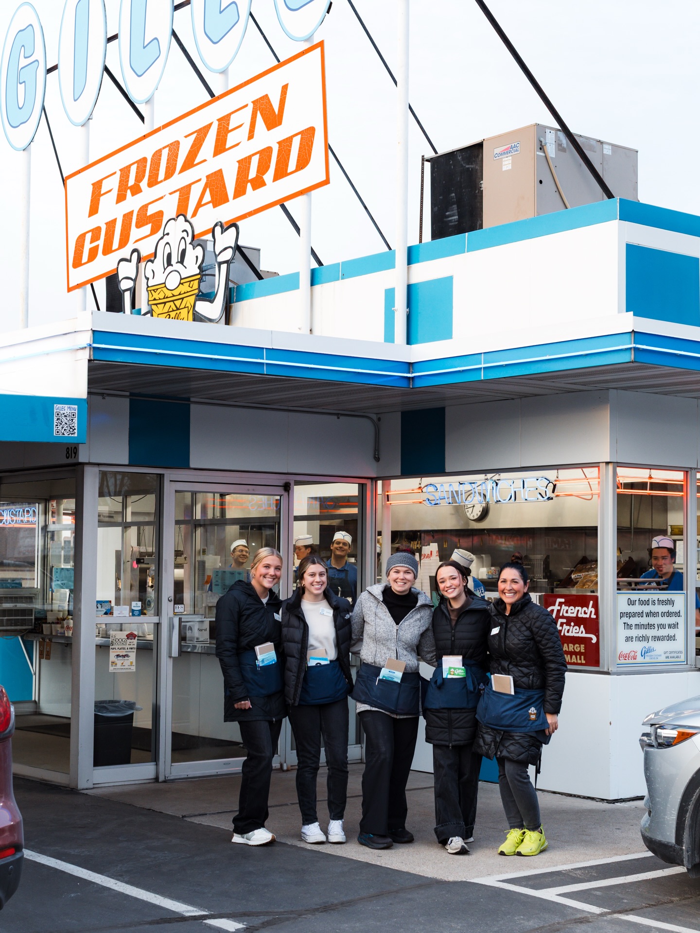 Wanna Join our team? Now’s your chance to apply to be a Carhop! We’re hiring
If you or anyone has any interest in being a Carhop stop in and get an application or go to our website and print one out!
You can also call 920-979-5240 📸 @hannahgracephotog