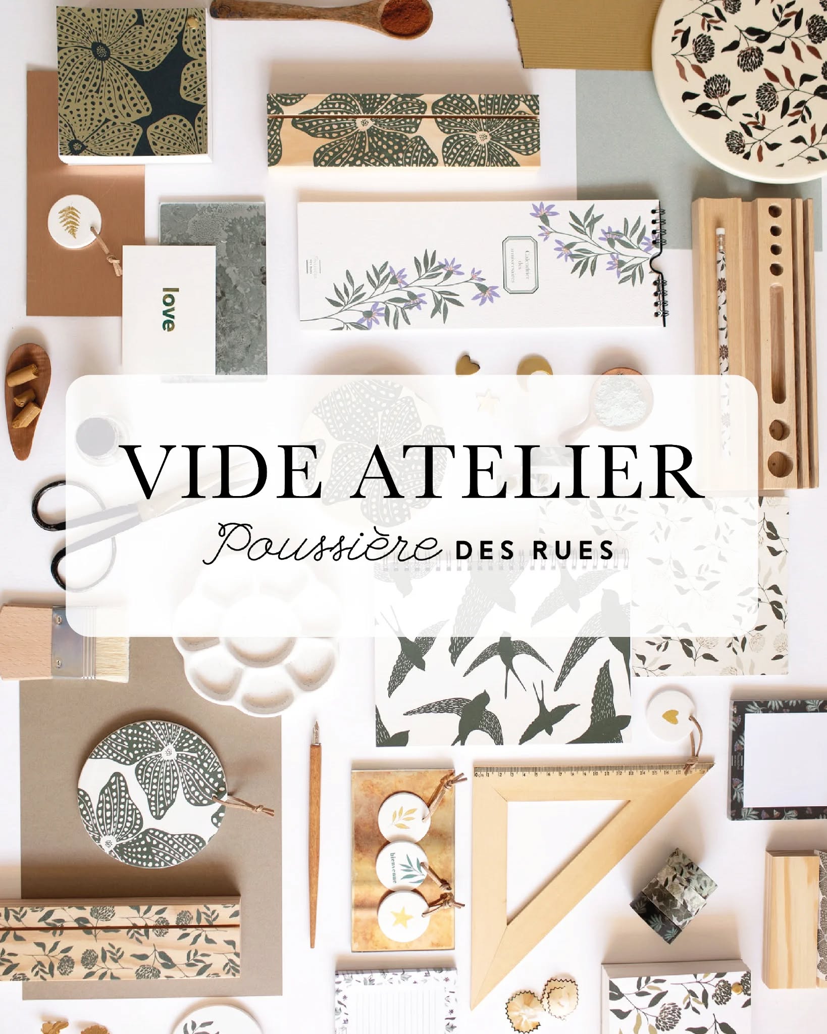 Save the date !
Rdv samedi 25 avril pour un vide atelier!
L'occasion de découvrir les coulisses et dénicher des petites pépites. Fin de collection, tissus, matières premières....
.
.
.
#poussieredesrues #sérigraphie #videatelier #lyon