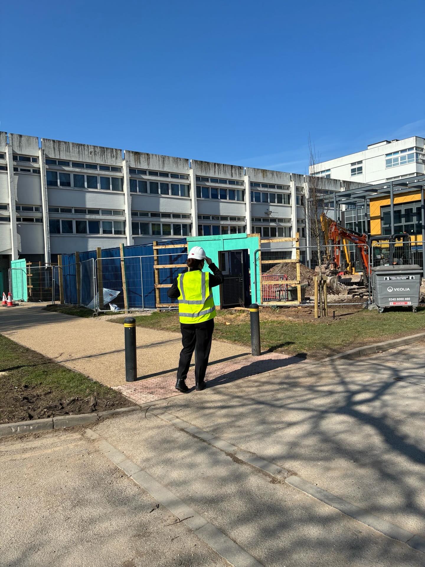 We went to visit another Wynne Construction site at Wrexham University this week!
Primarily to check in with the site manager ahead of the next couple of weeks when we send our teams in!
Logistics sorted ✔️
Pre-inductions completed by our team ✔️
RAMS signed off ✔️
MEWP booked ✔️
If you need help with a project, you can be sure we are compliant and trusted cleaning company Giving results every time.
#buildersclean #clean #healthandsafety #team #project