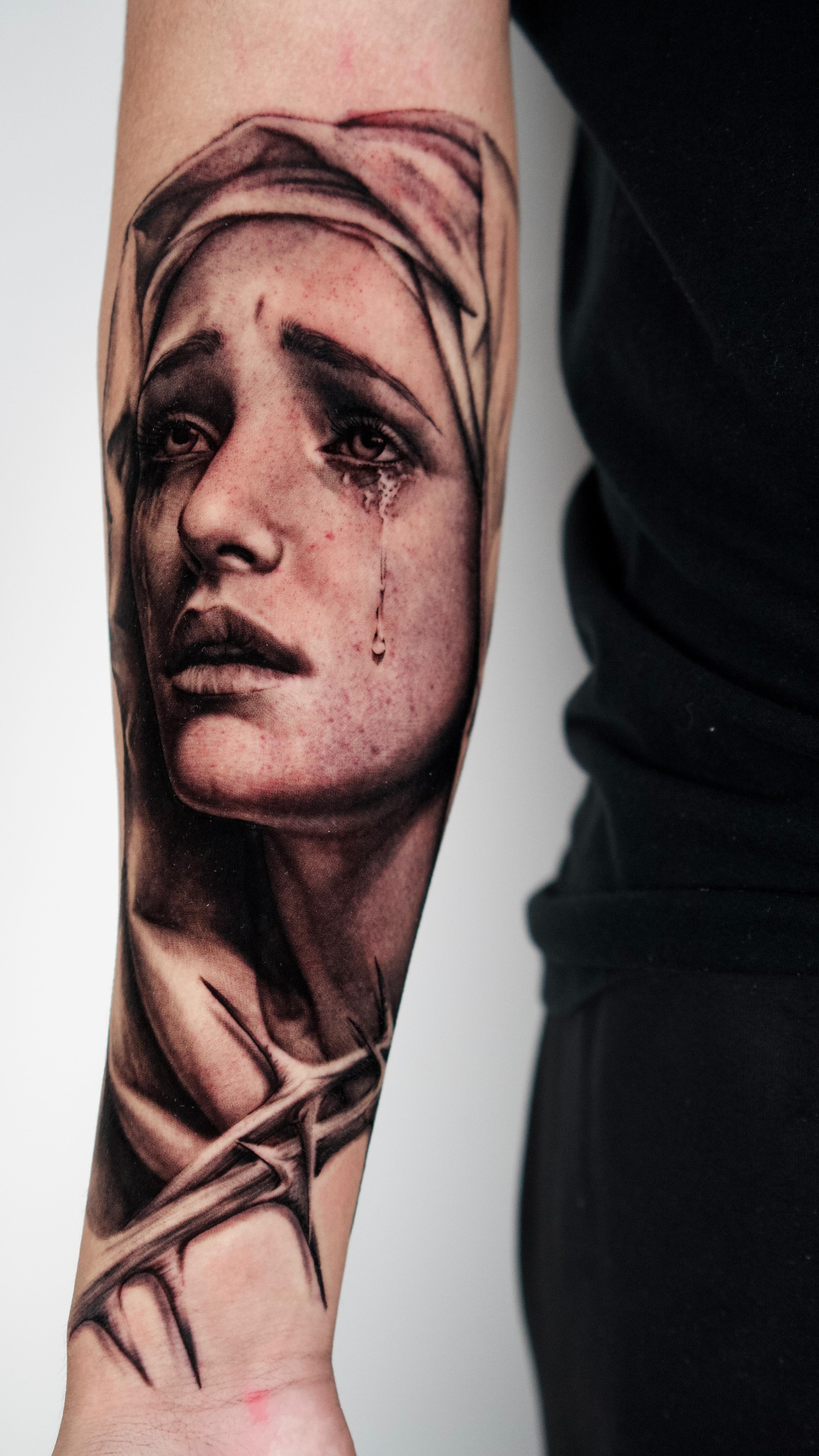 Depth, texture, and emotion. Done by @dosantosink
Pushing the boundaries of black and grey realism.
Book your free consultation with Douglas today 🗓️ DM or fill the form in our site 🔗
PROSPECT INK
PREMIUM TATTOO STUDIO
Modern concept & ocean views.
1224 Prospect St, Suite 150, La Jolla
#prospectink #lajollacove #blackandgreytattoo #realismtattoo #sandiegotattooartist